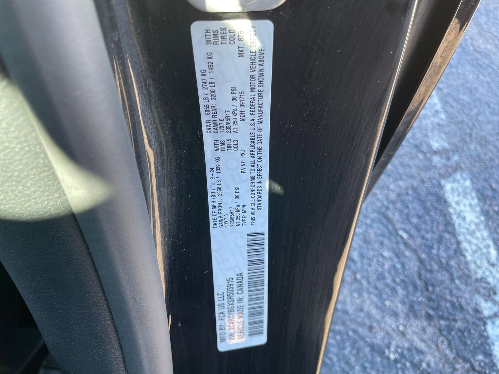 Thumbnail: 2025 Chrysler Pacifica - 30