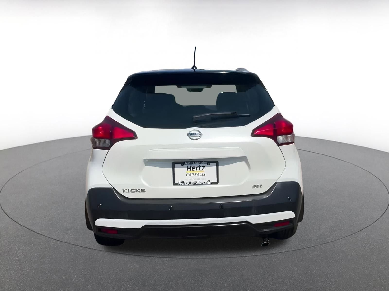 Thumbnail: 2020 Nissan Kicks - 12