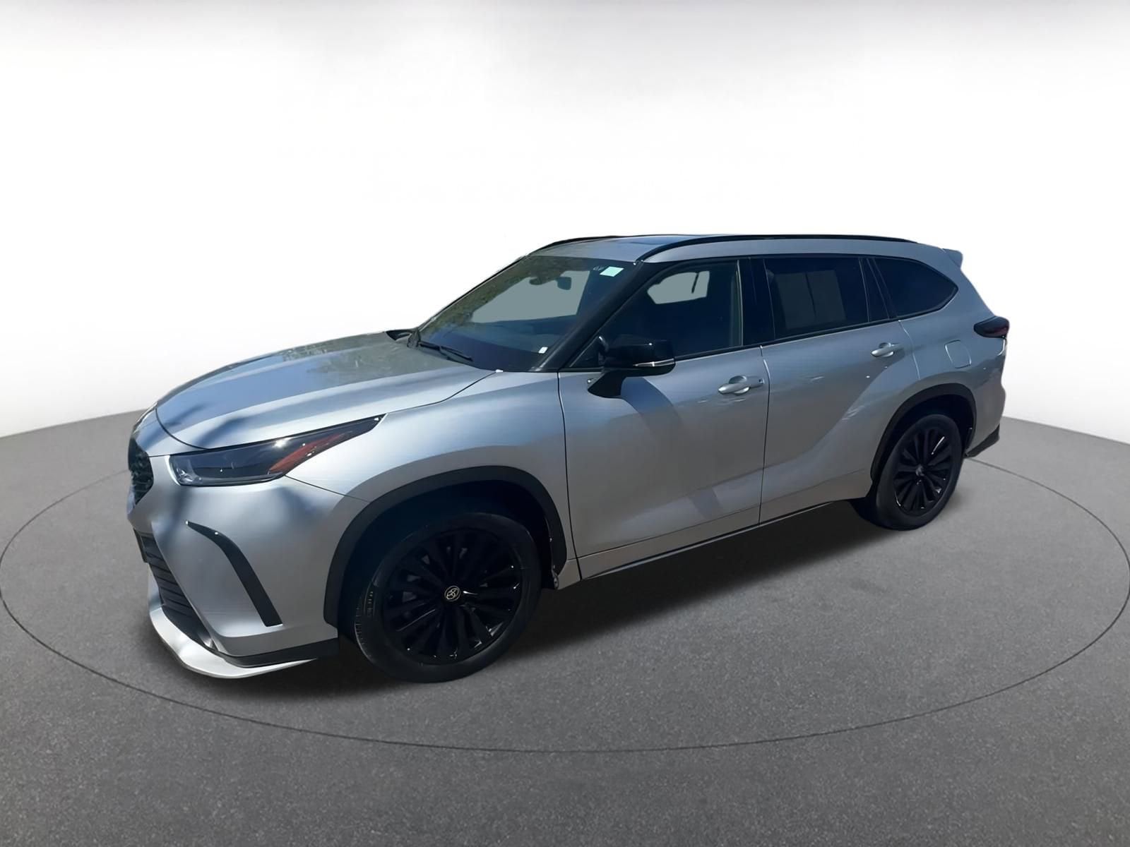 Thumbnail: 2024 Toyota Highlander - 8