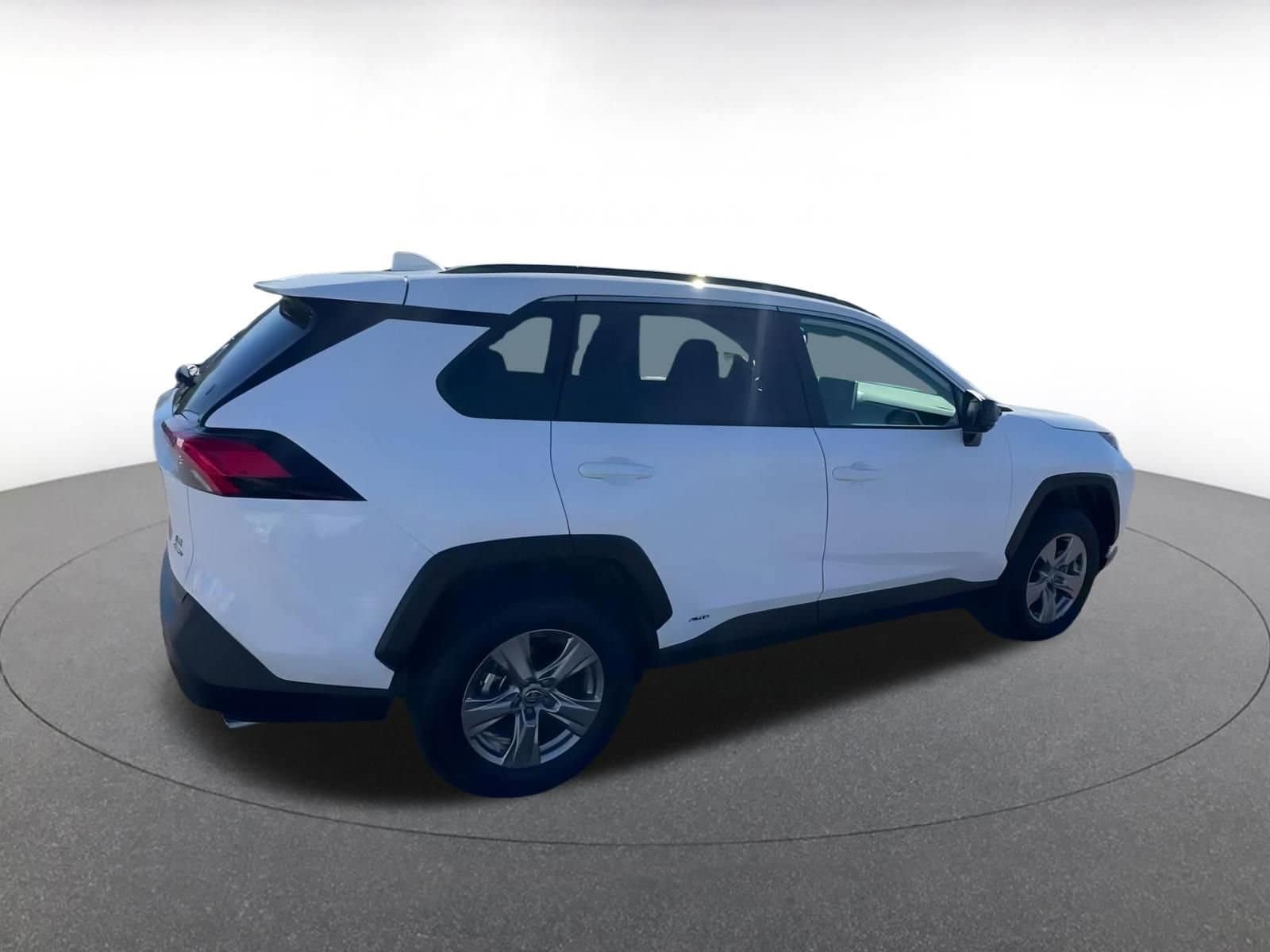 Thumbnail: 2025 Toyota RAV4 - 15