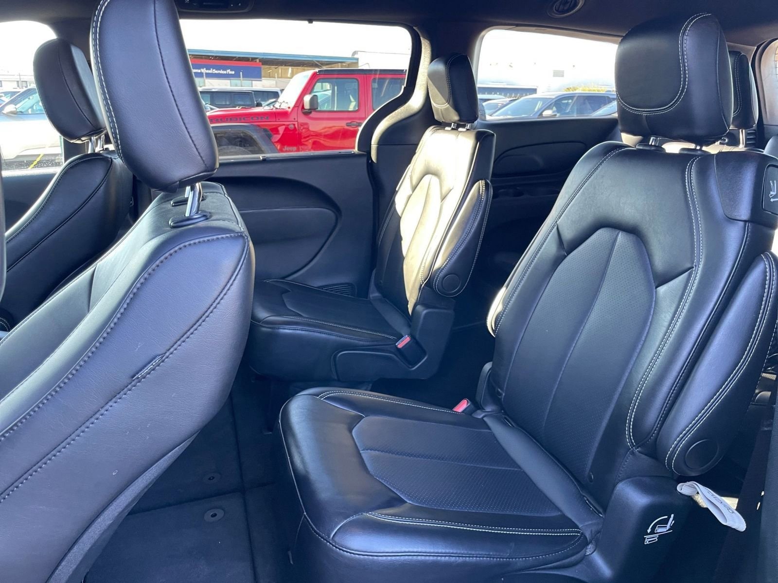 Thumbnail: 2025 Chrysler Pacifica - 27