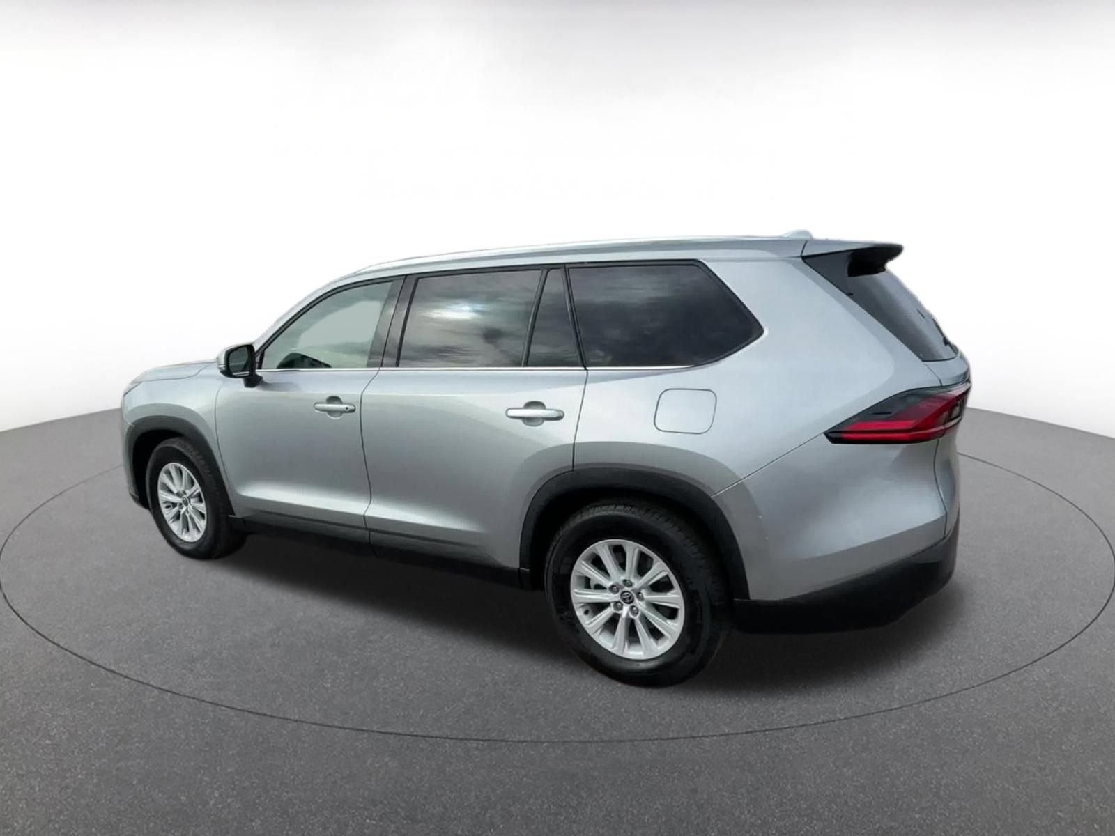 Thumbnail: 2025 Toyota Grand Highlander - 10