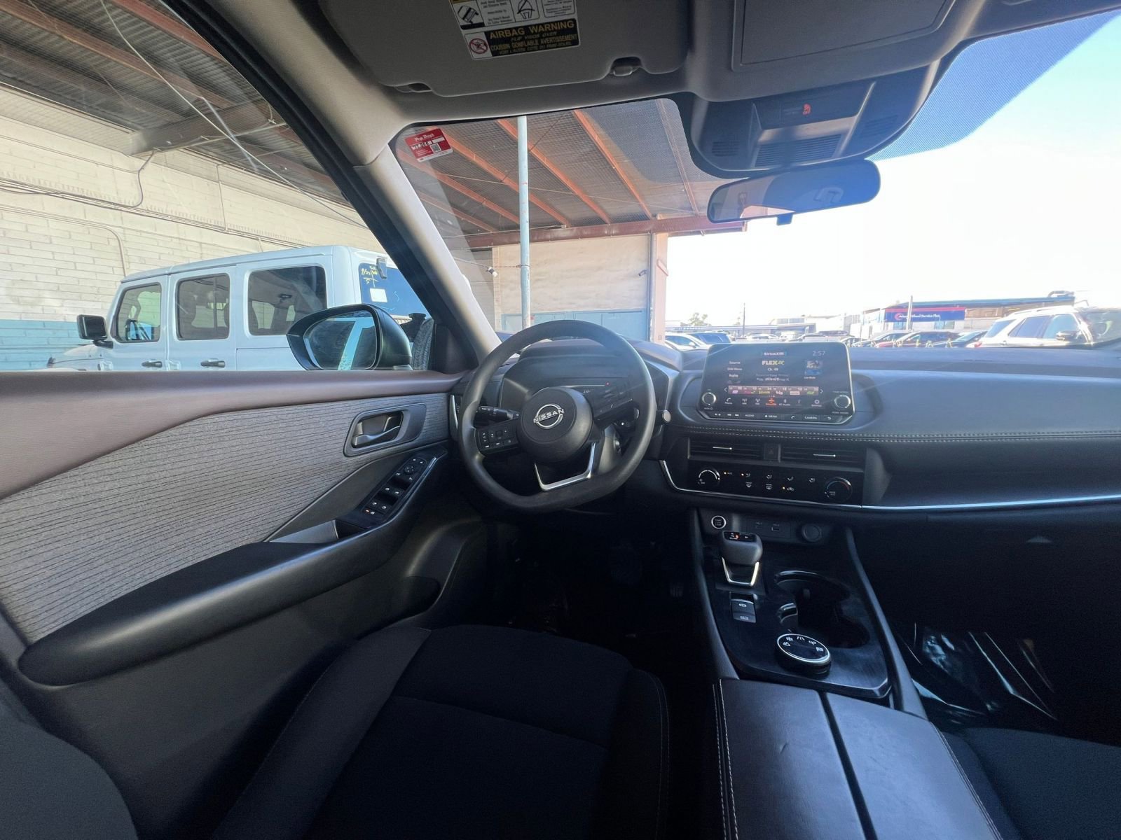 Thumbnail: 2023 Nissan Rogue - 34