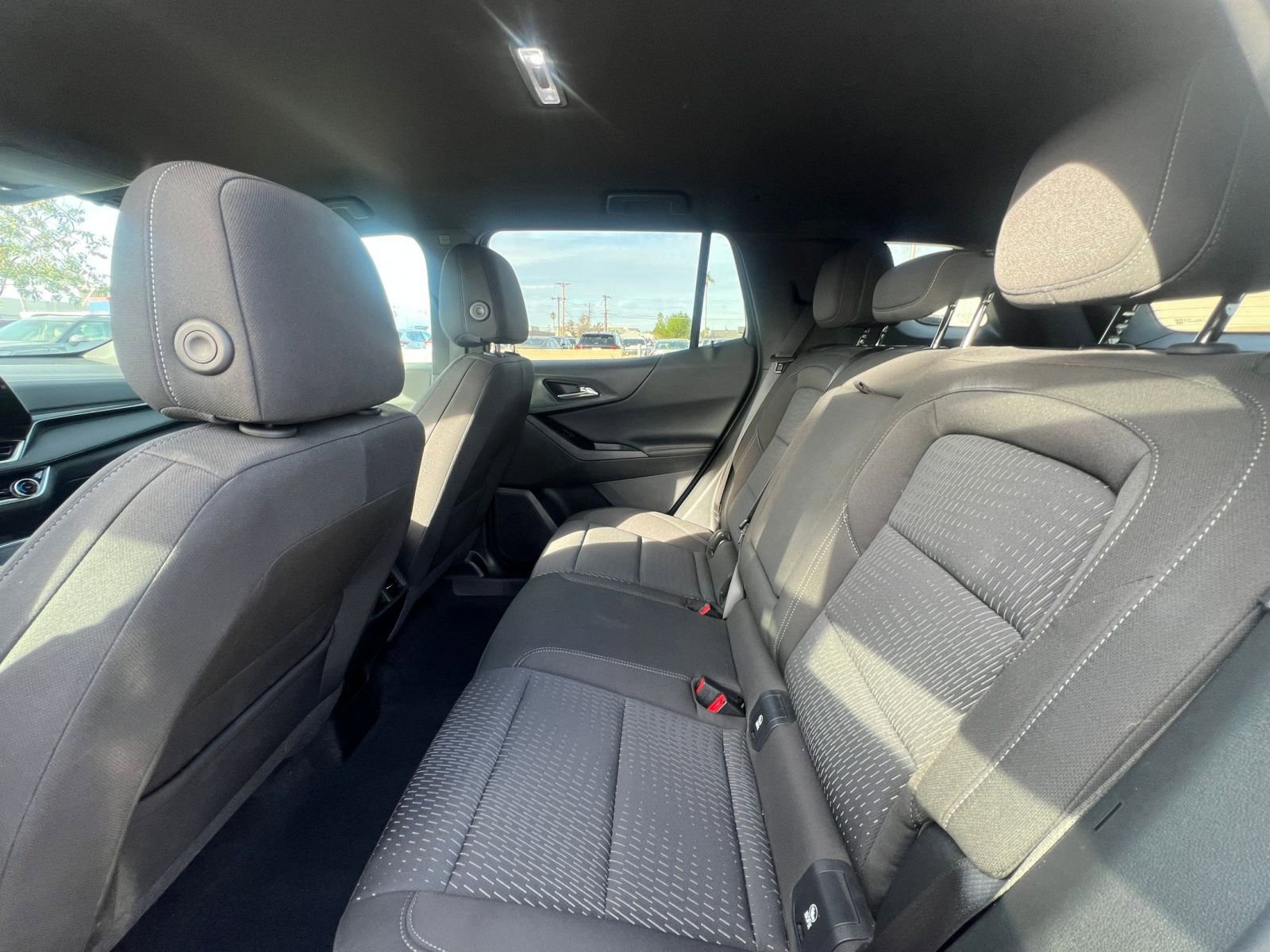 Thumbnail: 2025 Chevrolet Equinox - 25