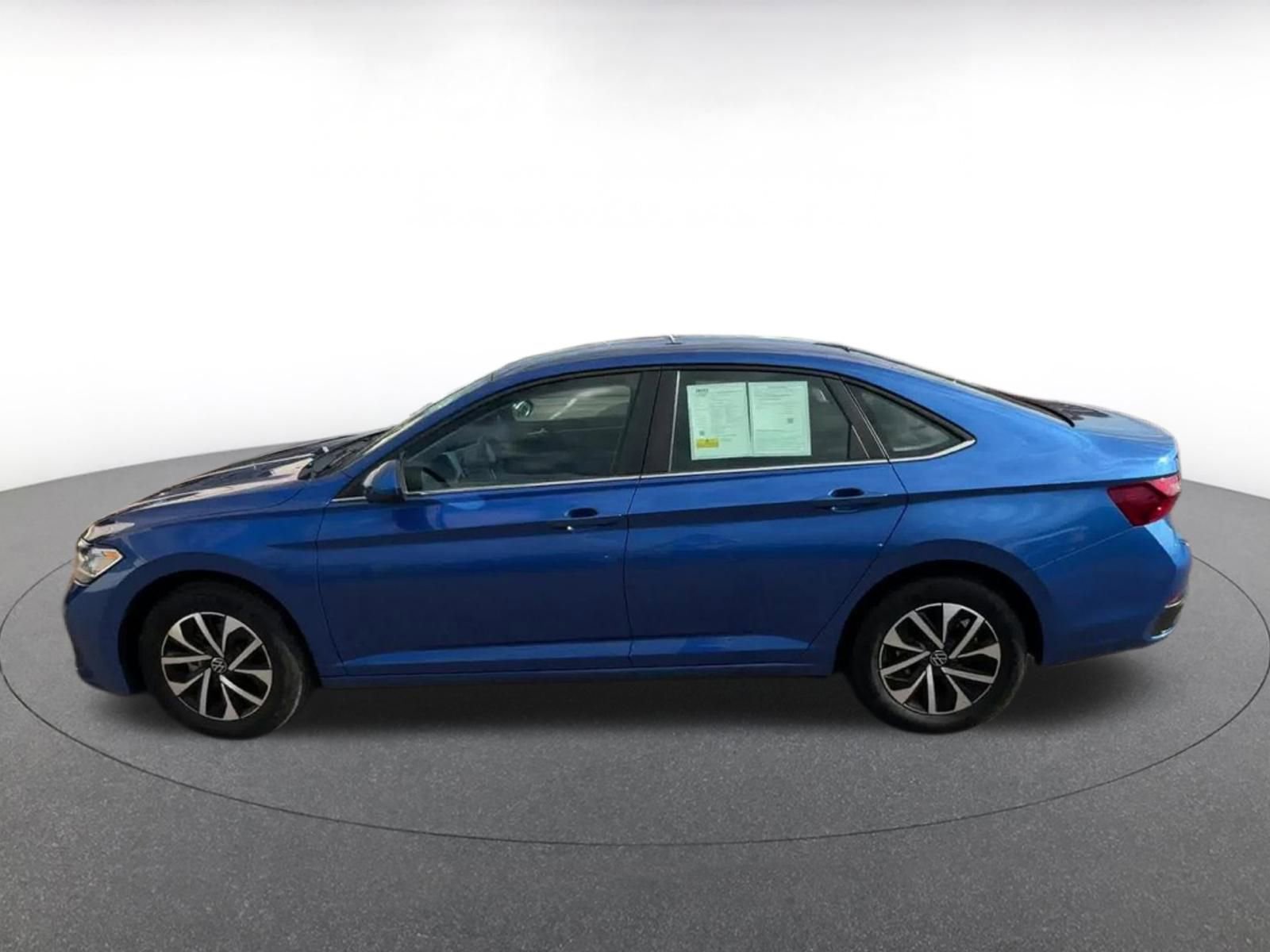 Thumbnail: 2024 Volkswagen Jetta - 8