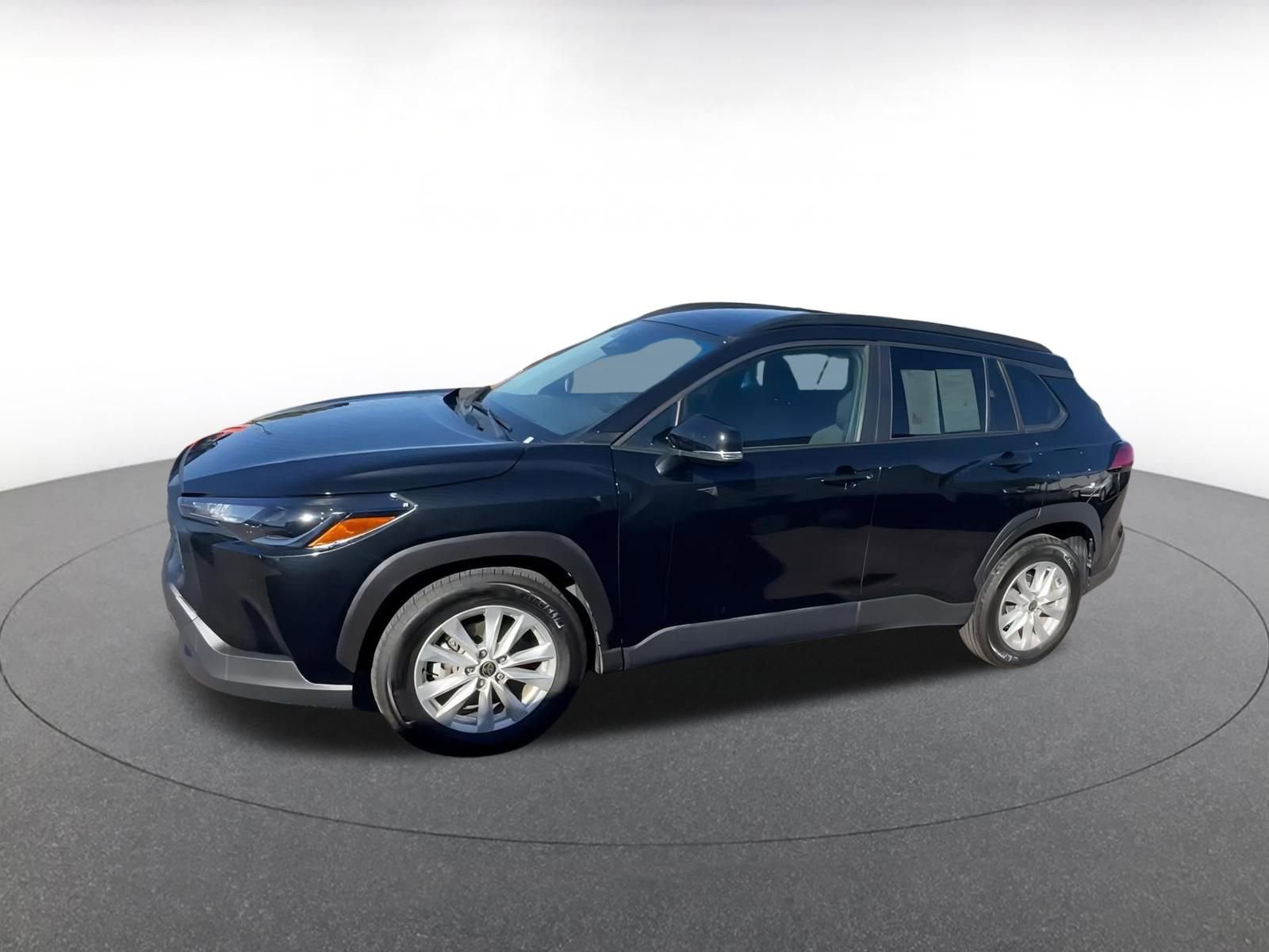 Thumbnail: 2025 Toyota Corolla Cross - 8