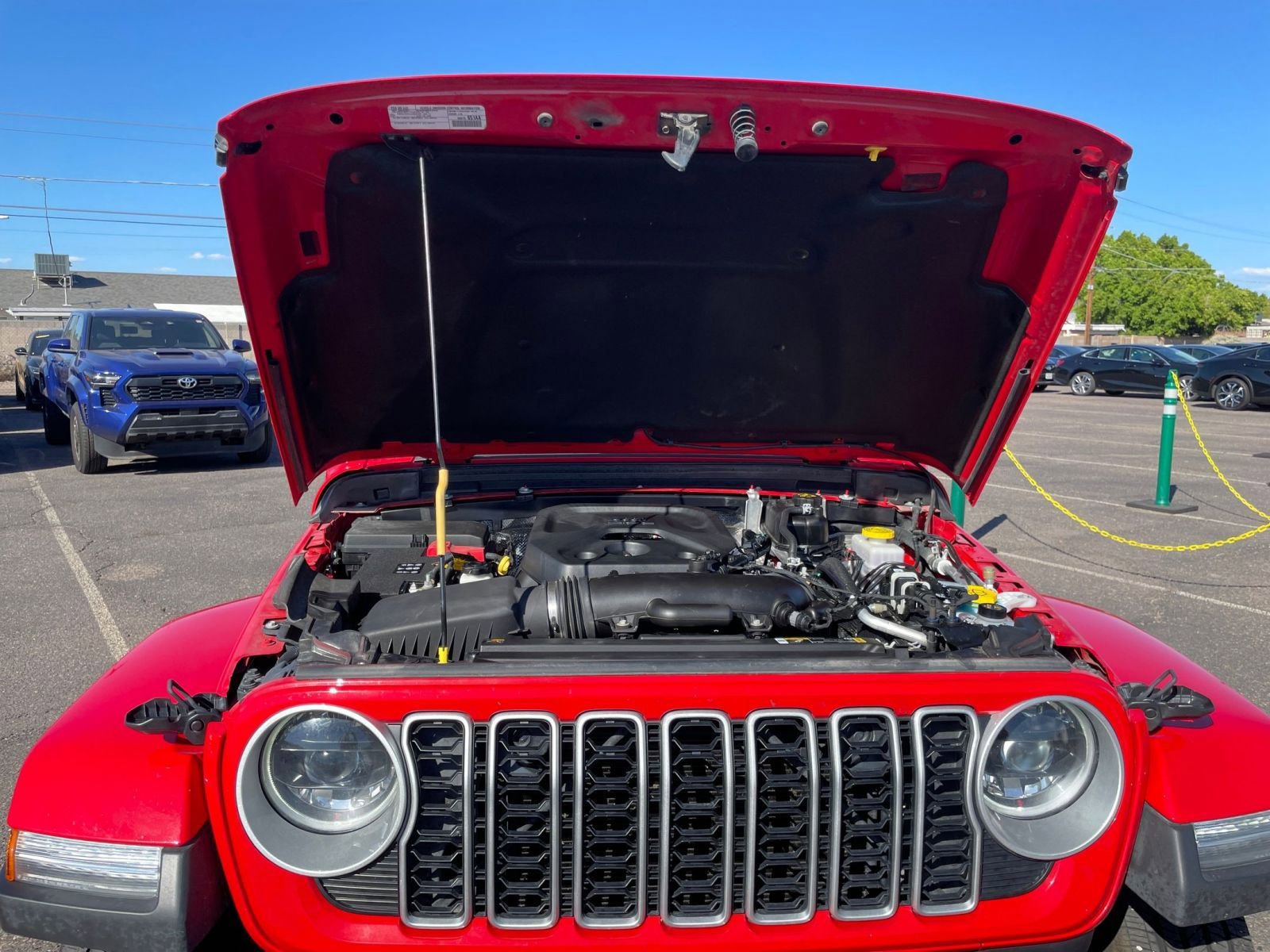 Thumbnail: 2025 Jeep Wrangler - 31