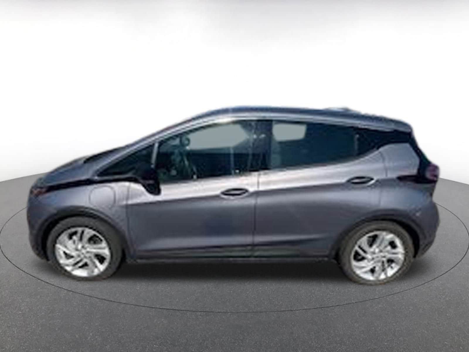 Thumbnail: 2023 Chevrolet Bolt EV - 4