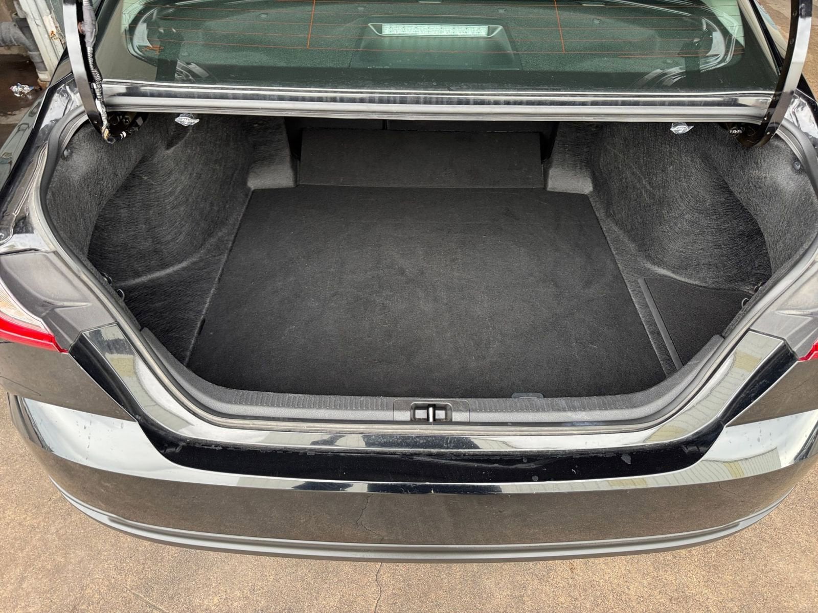 Thumbnail: 2025 Toyota Camry - 29