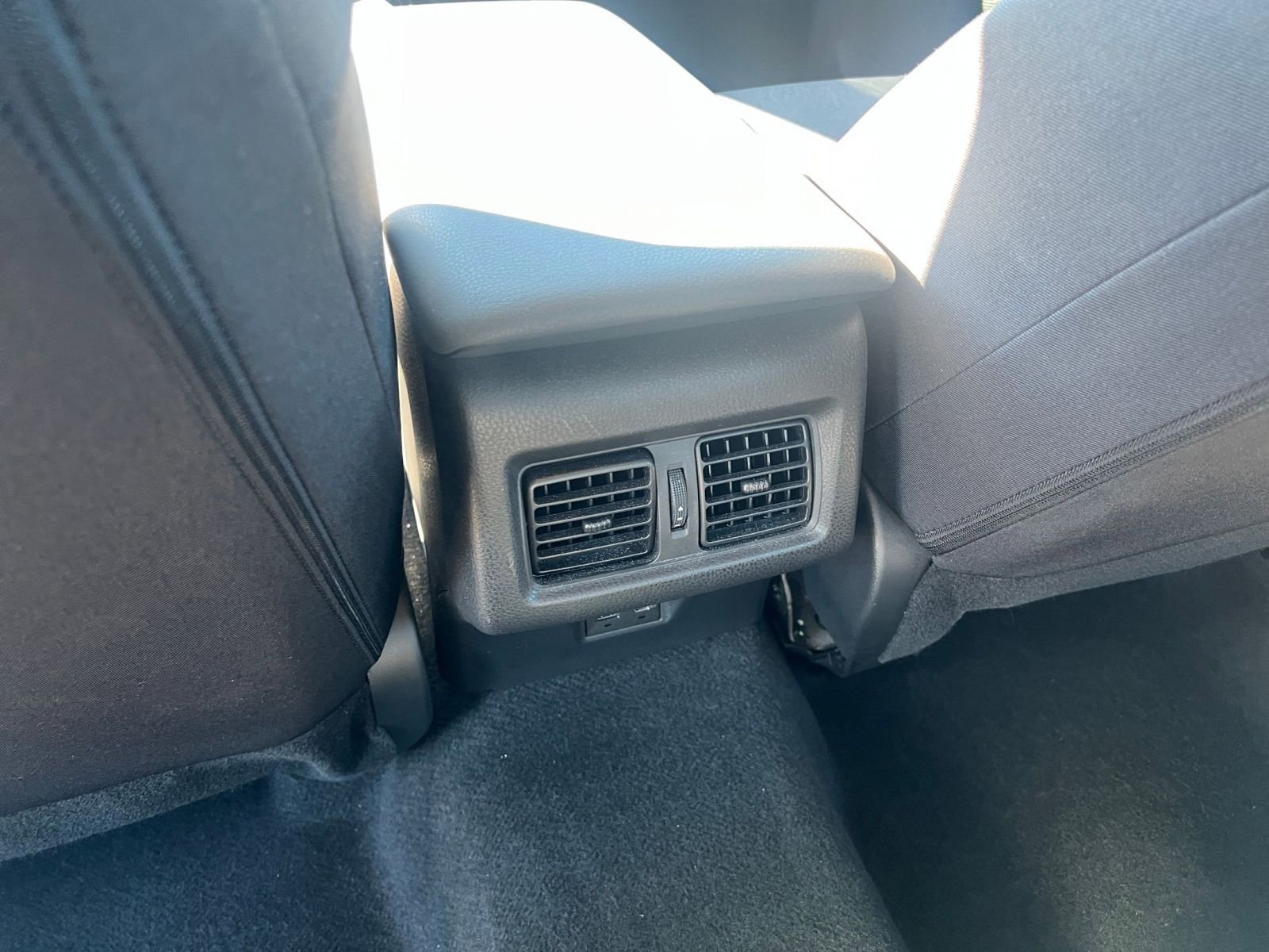 Thumbnail: 2025 Toyota Camry - 24