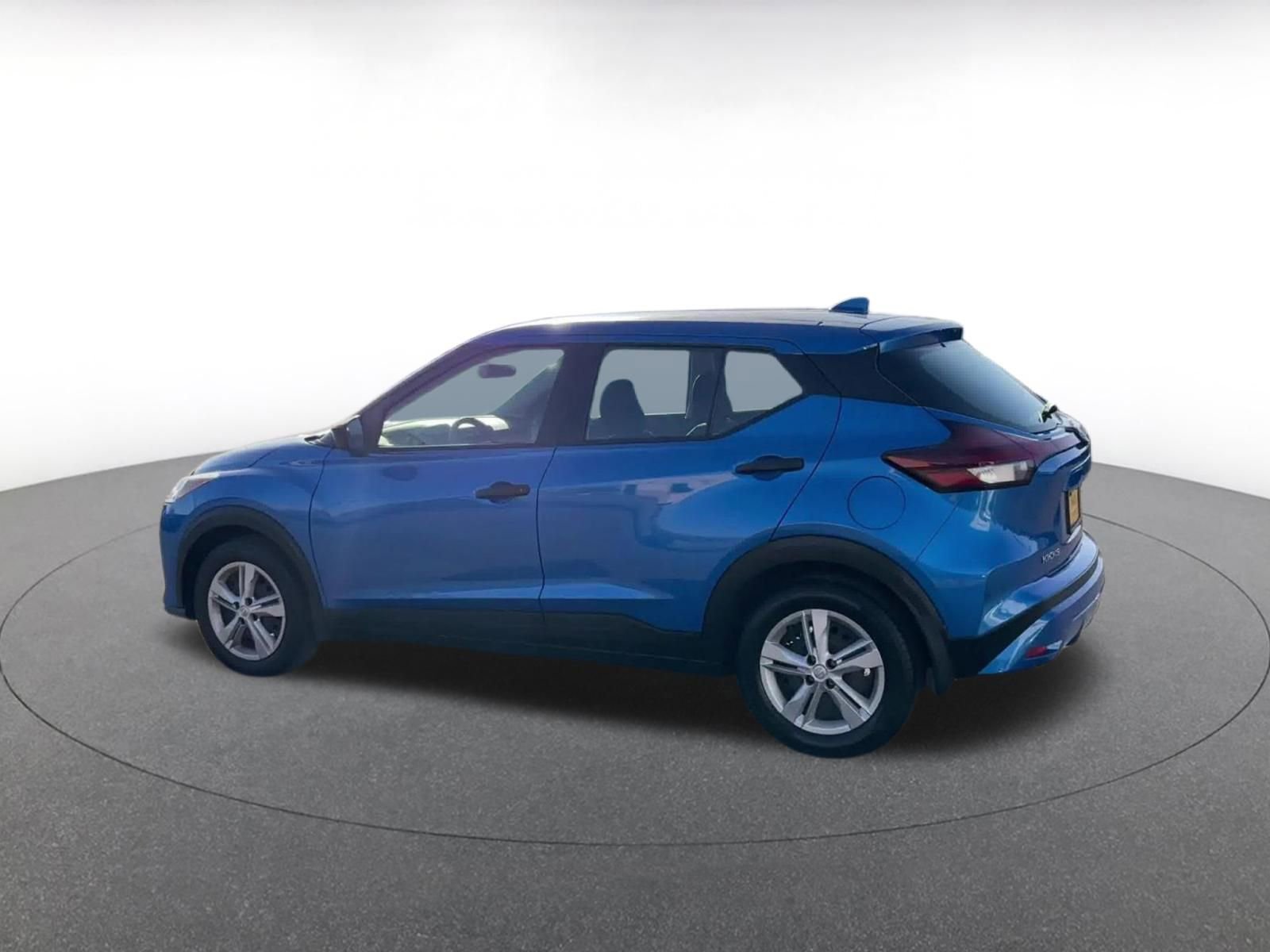 Thumbnail: 2024 Nissan Kicks - 10