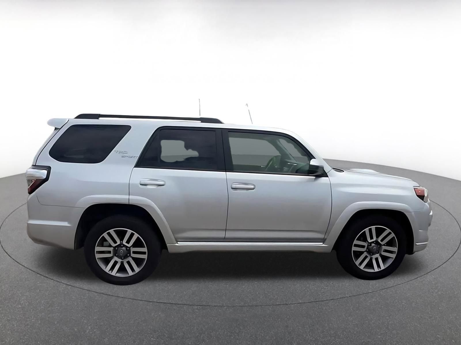 Thumbnail: 2024 Toyota 4Runner - 16