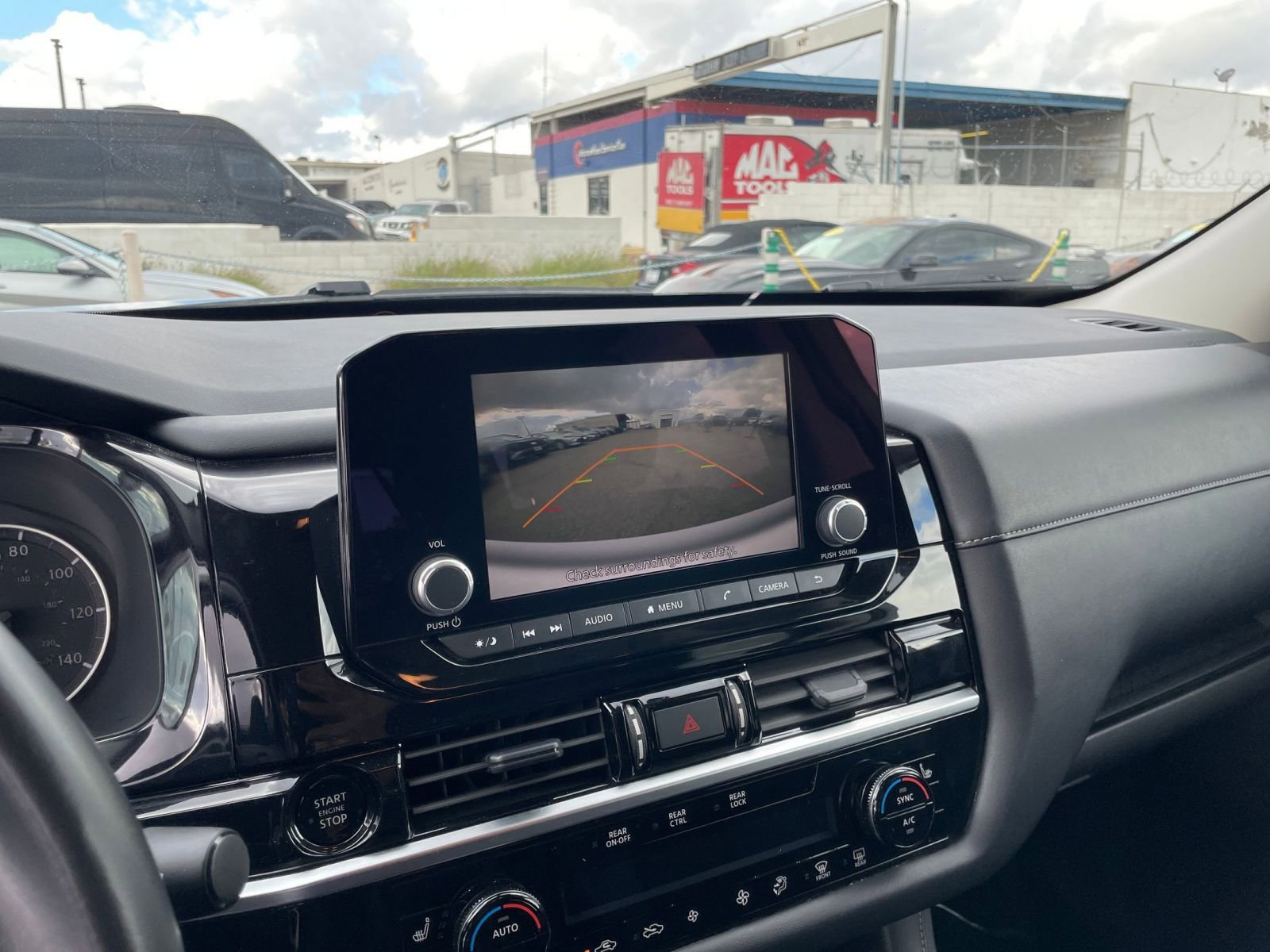 Thumbnail: 2025 Nissan Pathfinder - 18