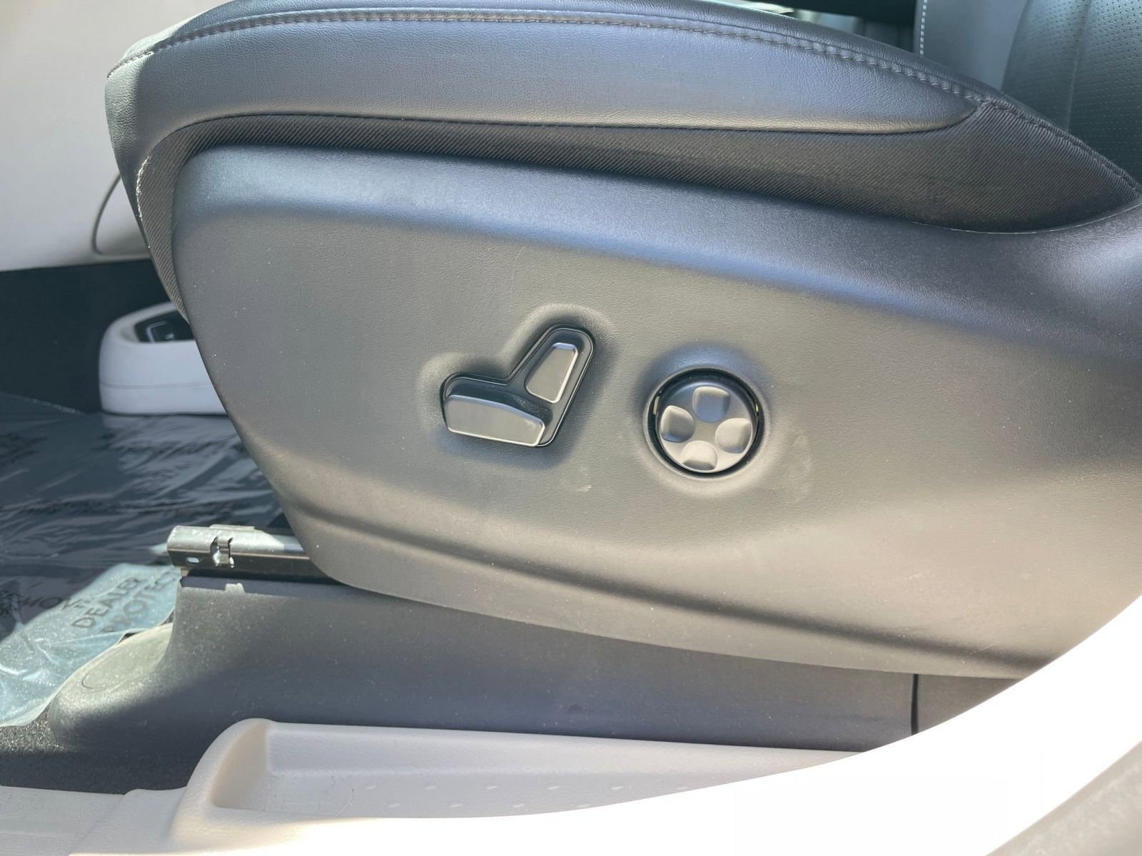 2024 Chrysler Pacifica Touring L 23