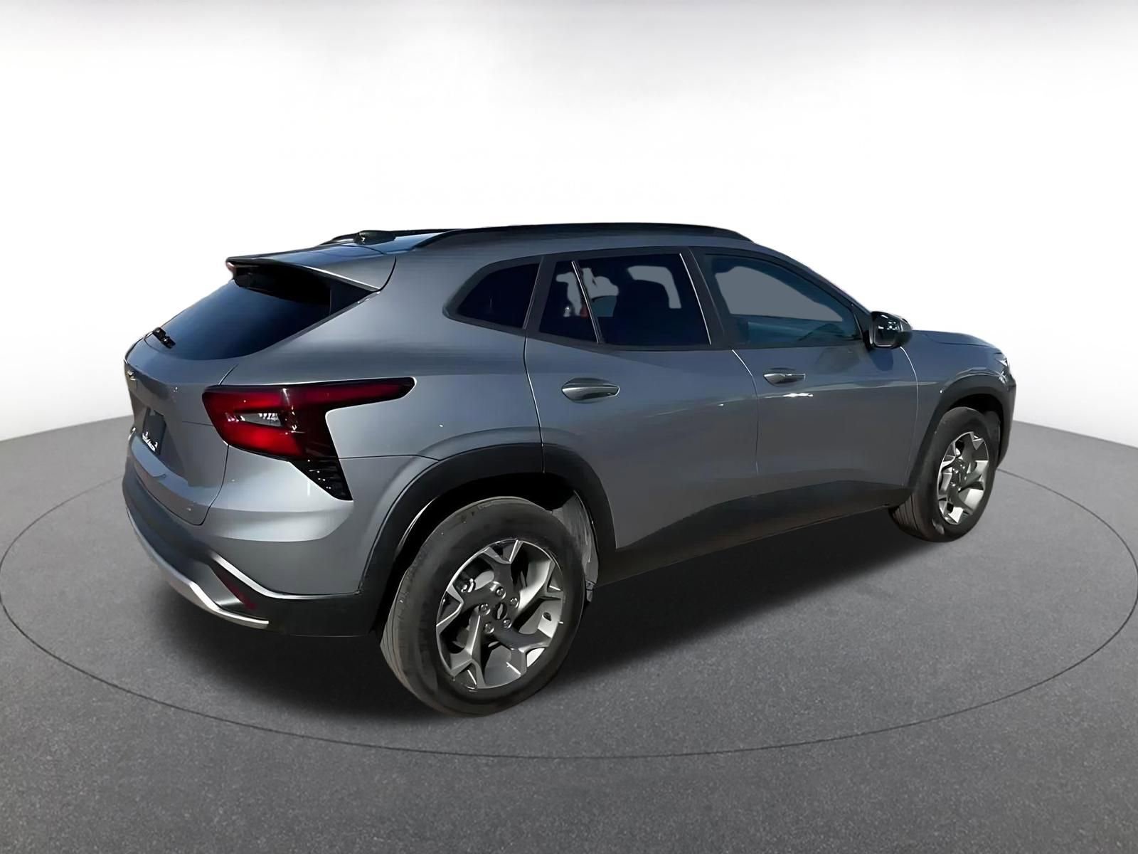 Thumbnail: 2025 Chevrolet Trax - 15