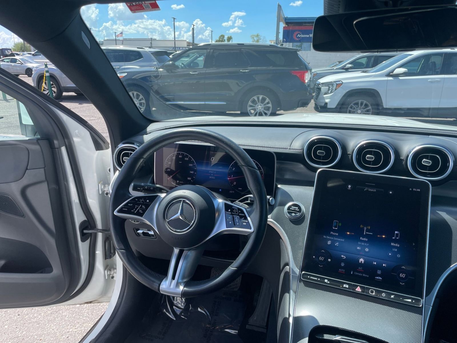 Thumbnail: 2024 Mercedes-Benz GLC - 34