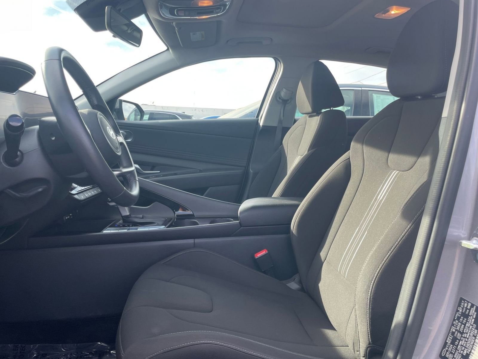 Thumbnail: 2025 Hyundai Elantra - 25