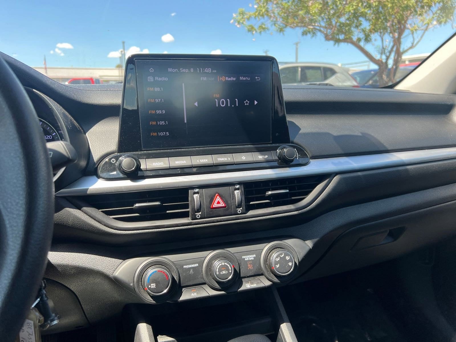 Thumbnail: 2024 Kia Forte - 21