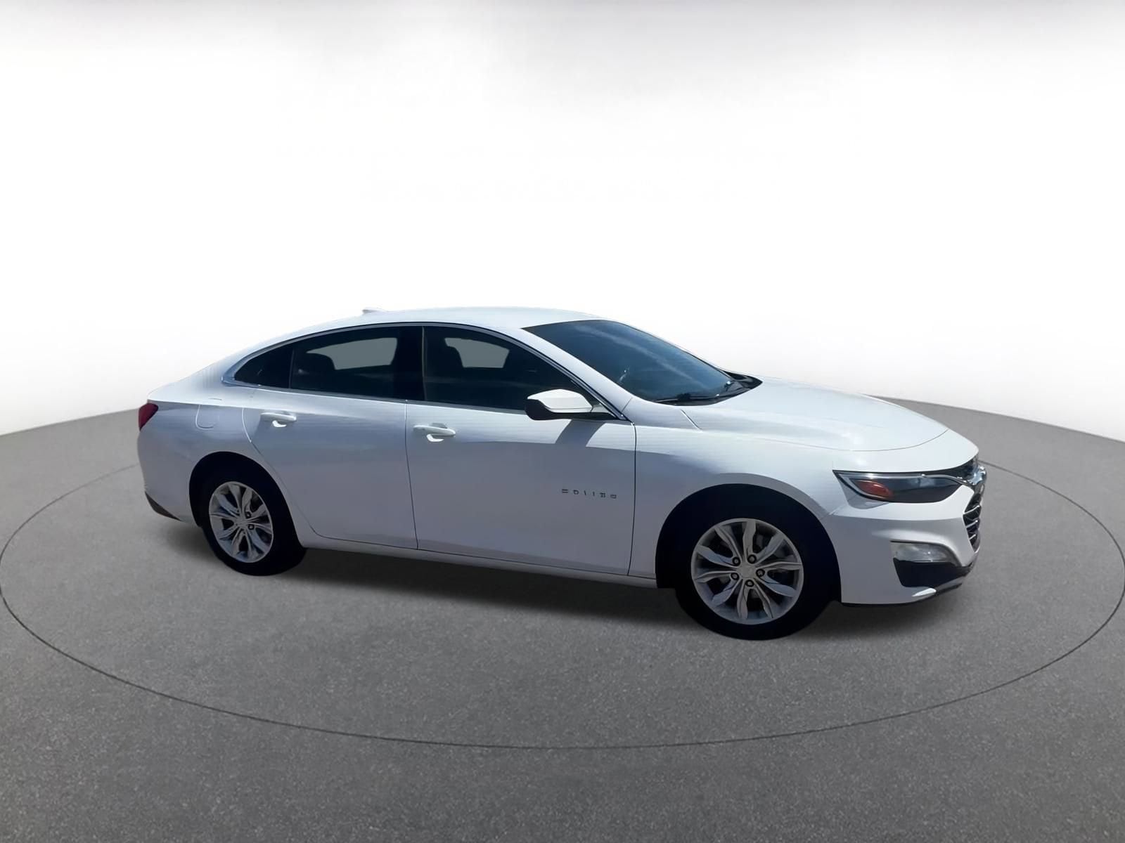 Thumbnail: 2023 Chevrolet Malibu - 2