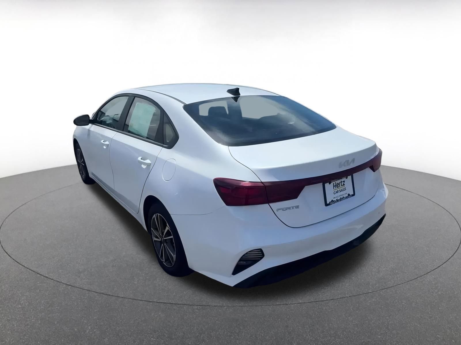 Thumbnail: 2024 Kia Forte - 11