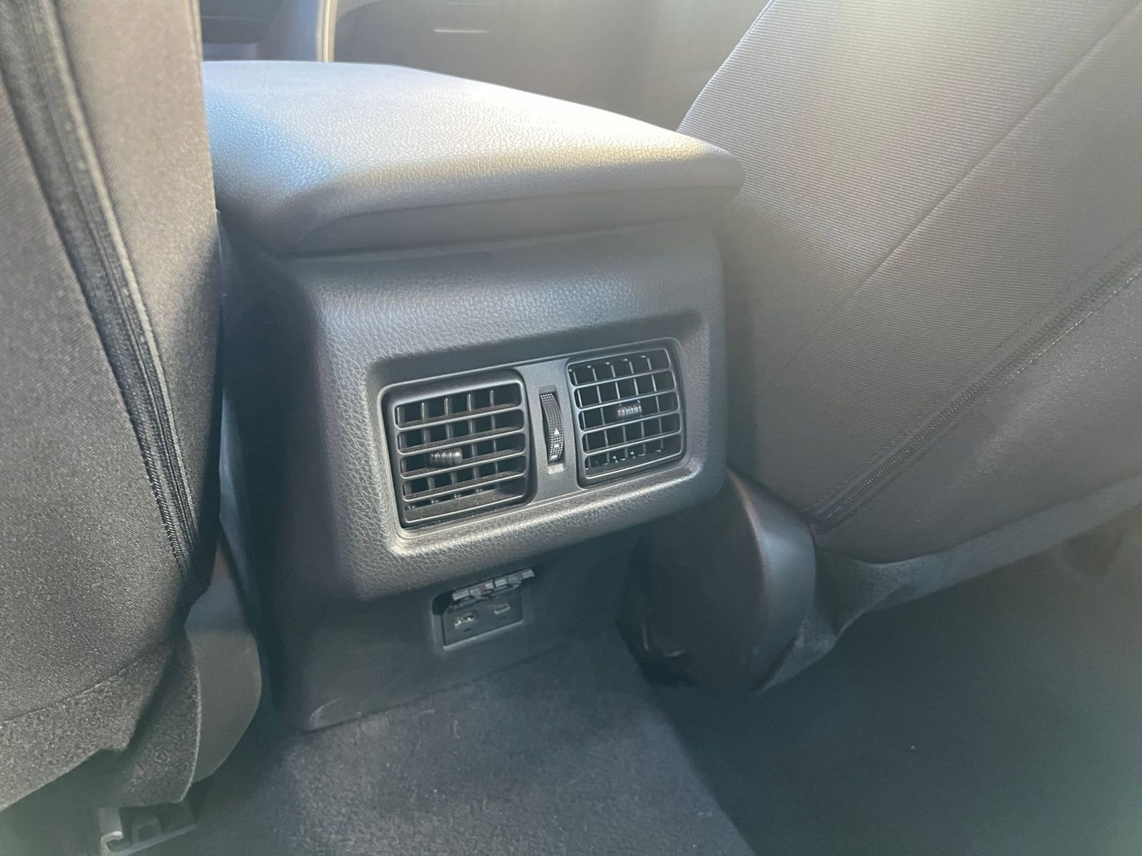 Thumbnail: 2025 Toyota Camry - 24