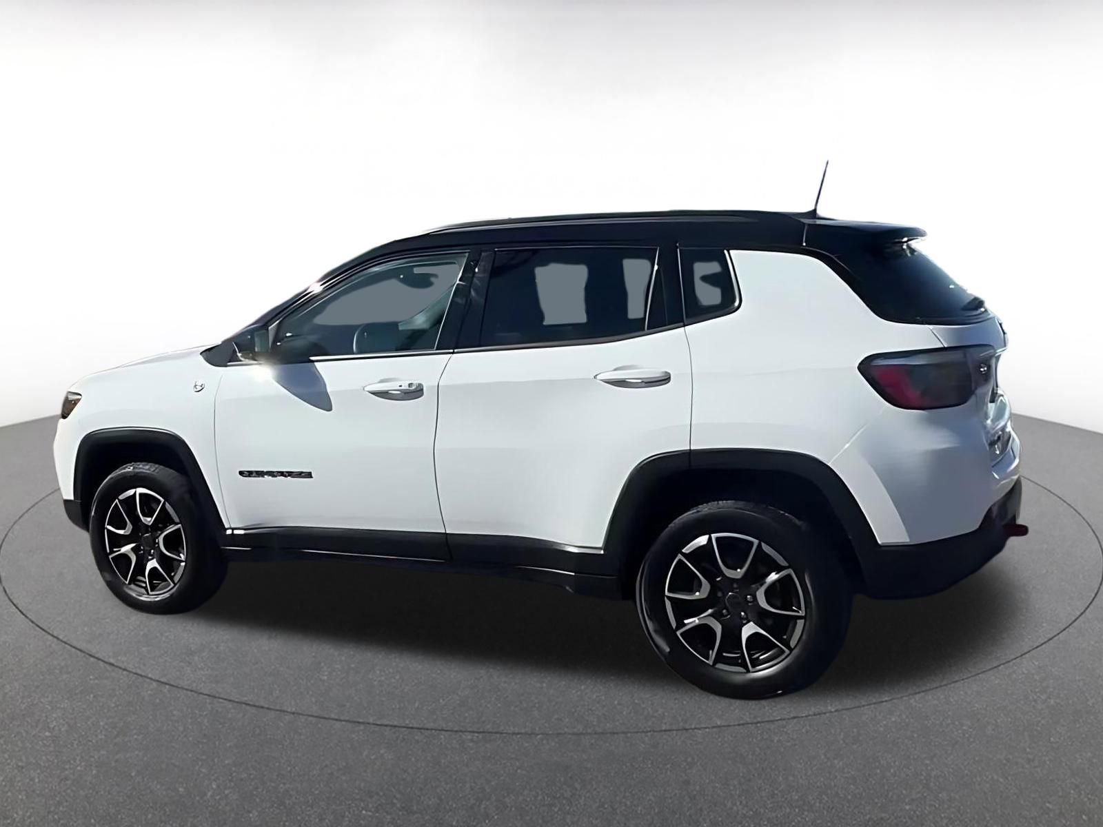Thumbnail: 2025 Jeep Compass - 10