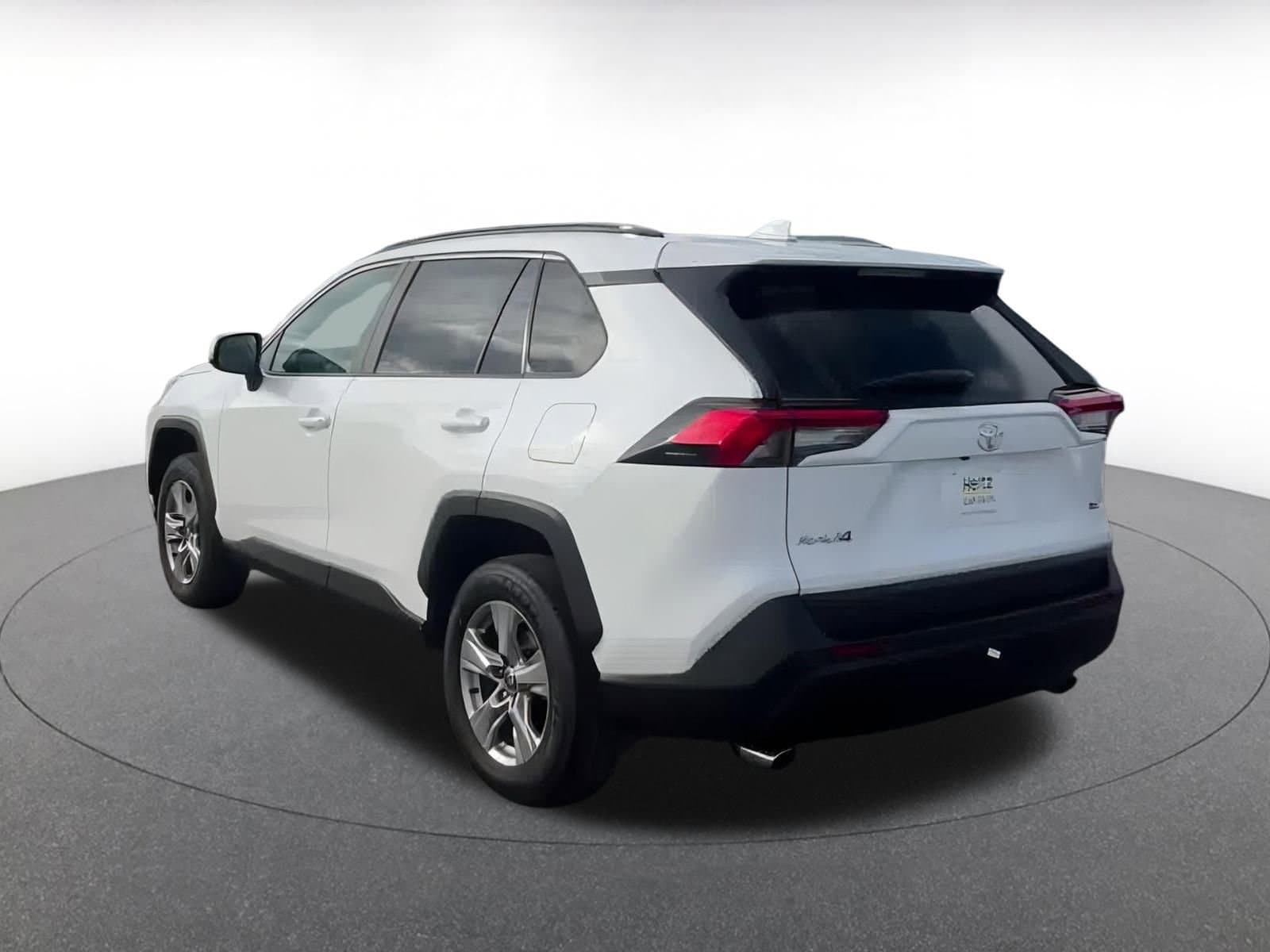 Thumbnail: 2025 Toyota RAV4 - 11