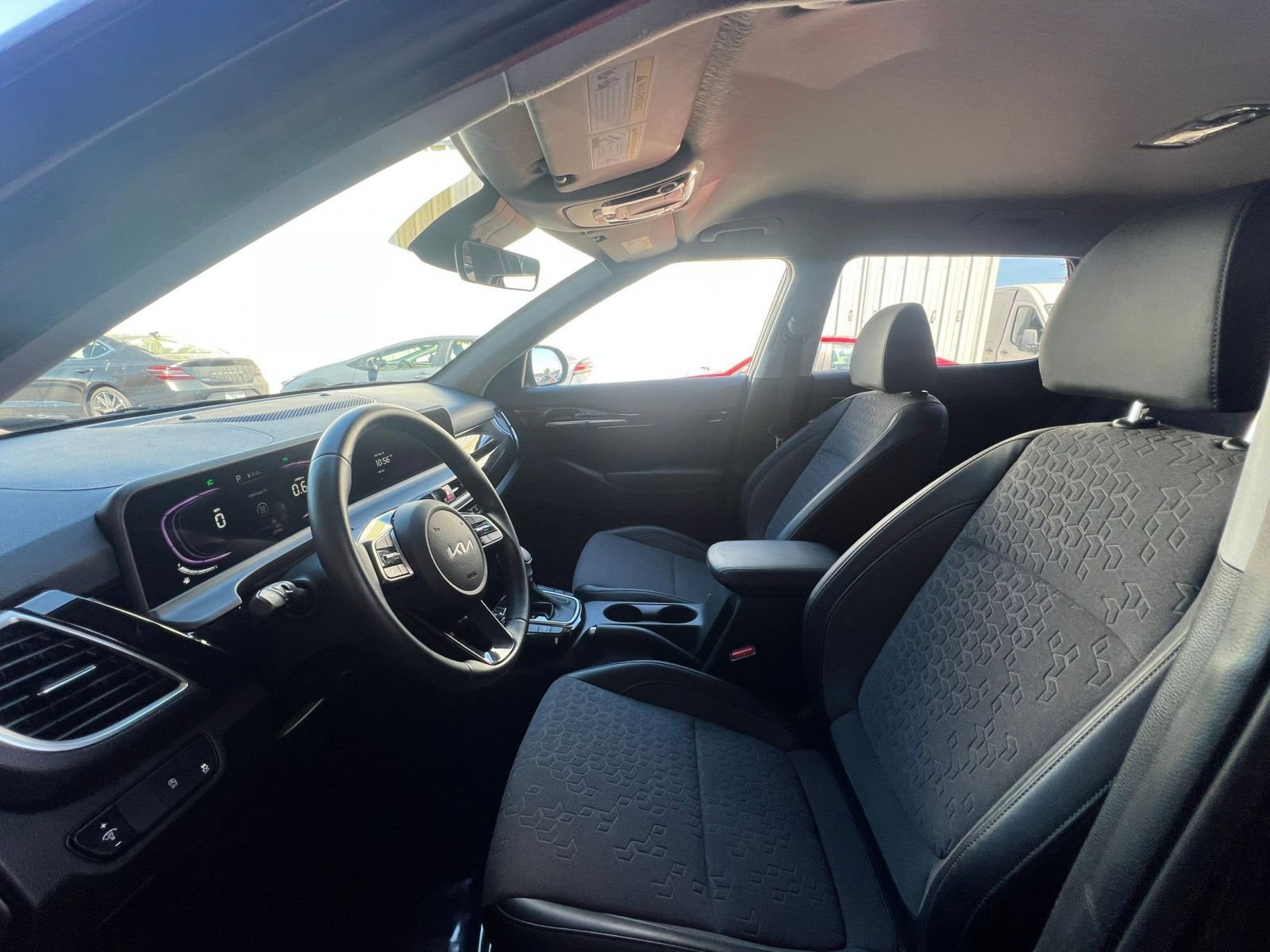 Thumbnail: 2025 Kia Seltos - 27