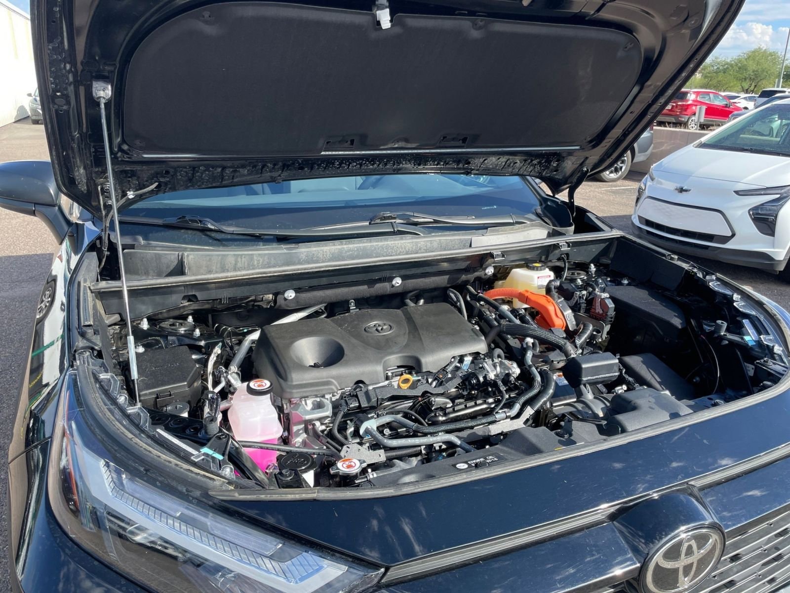 Thumbnail: 2025 Toyota RAV4 - 31