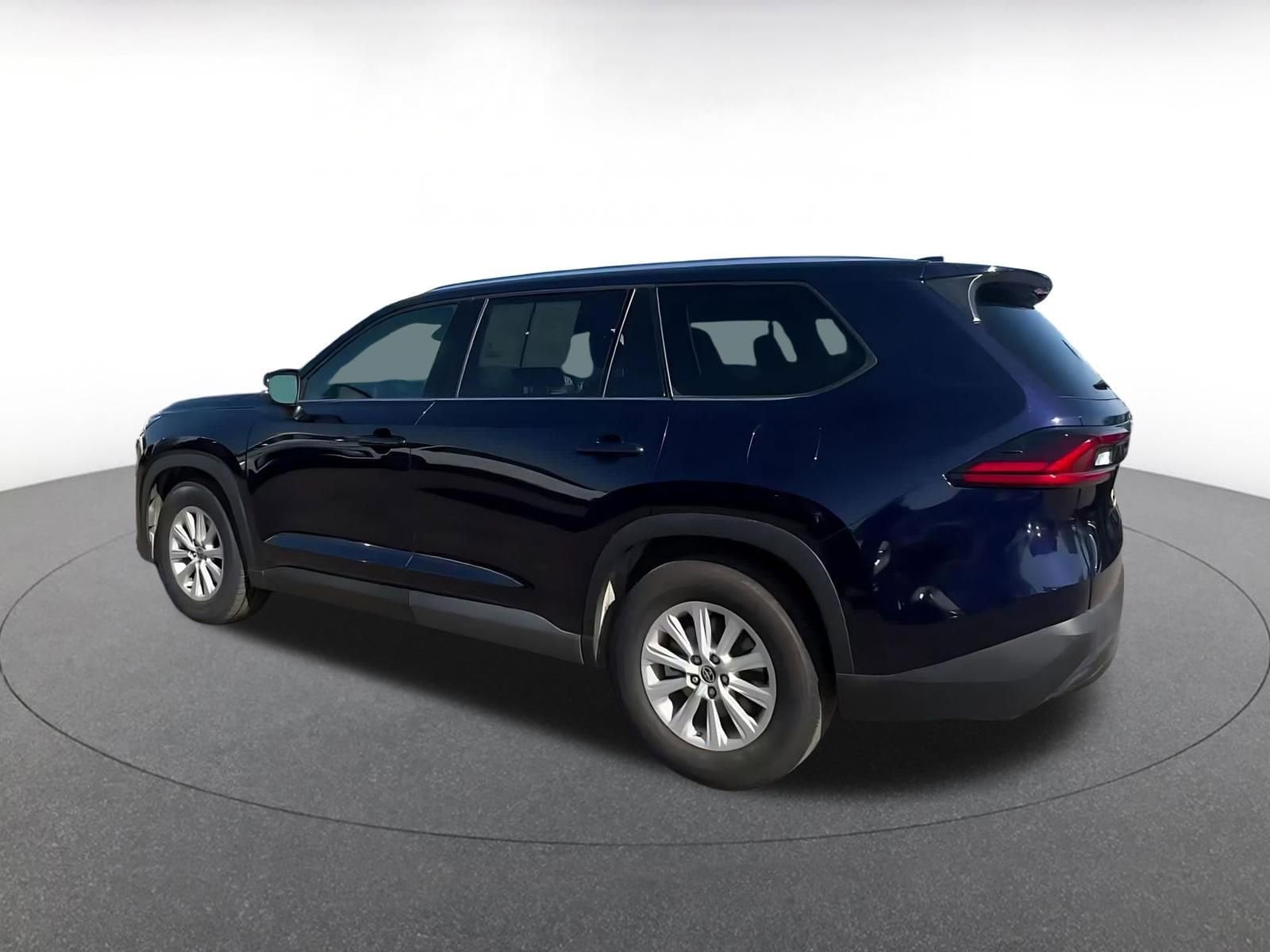 Thumbnail: 2025 Toyota Grand Highlander - 10