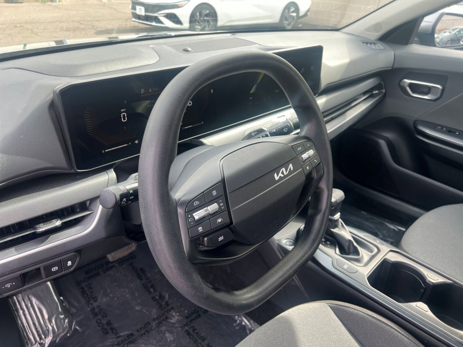 Thumbnail: 2025 Kia K4 - 28