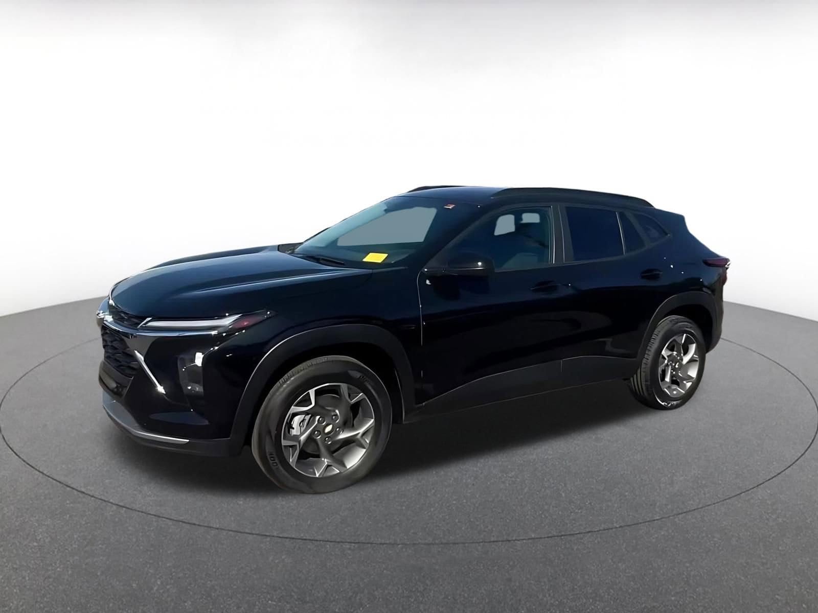 Thumbnail: 2025 Chevrolet Trax - 8