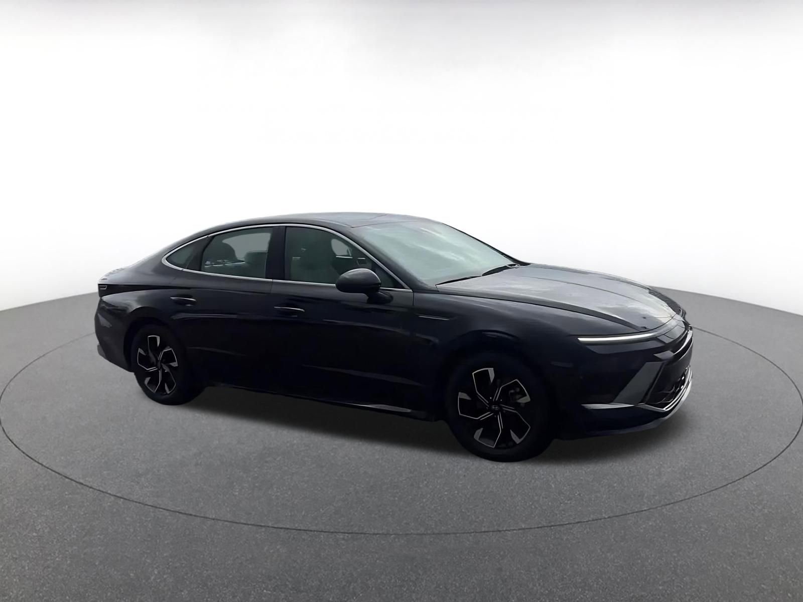 Thumbnail: 2025 Hyundai Sonata - 2