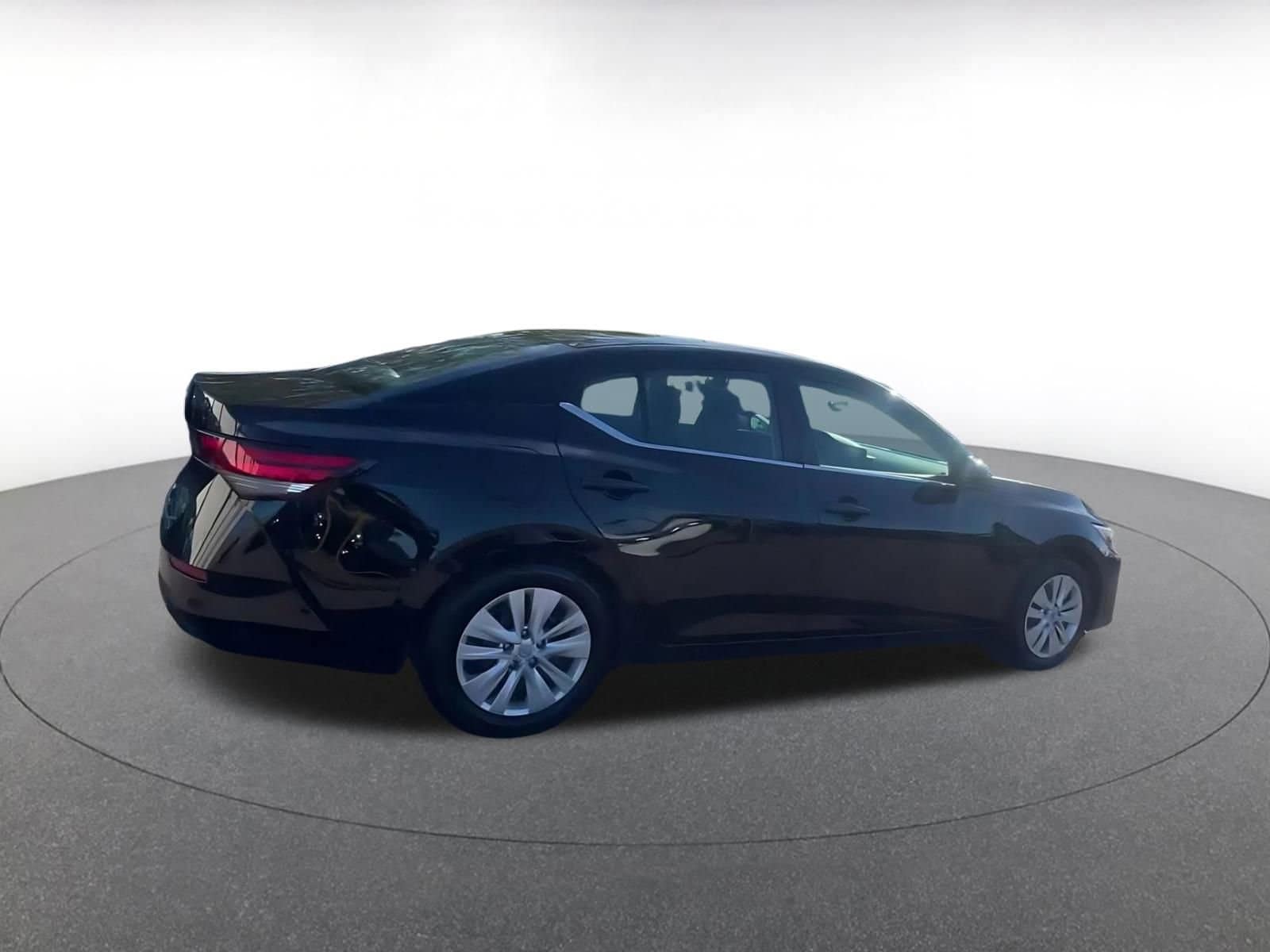 Thumbnail: 2025 Nissan Sentra - 14