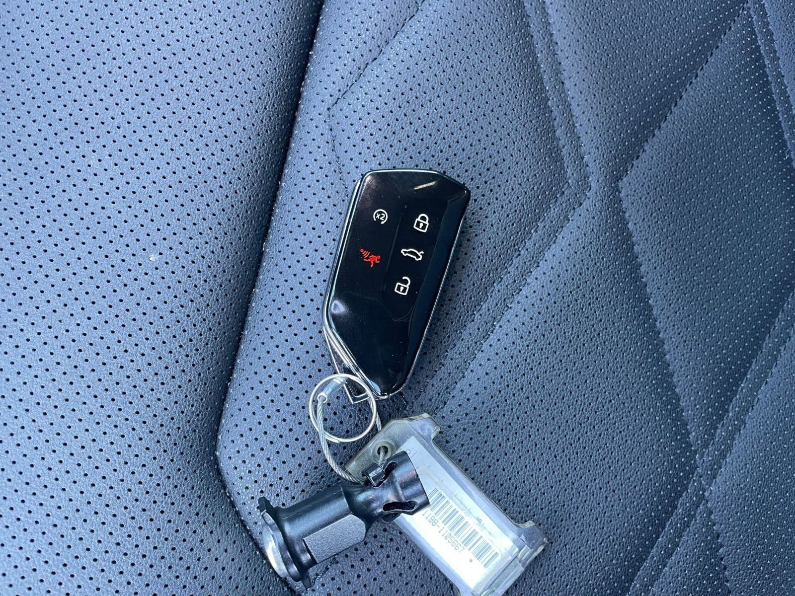 Thumbnail: 2025 Volkswagen Atlas - 21