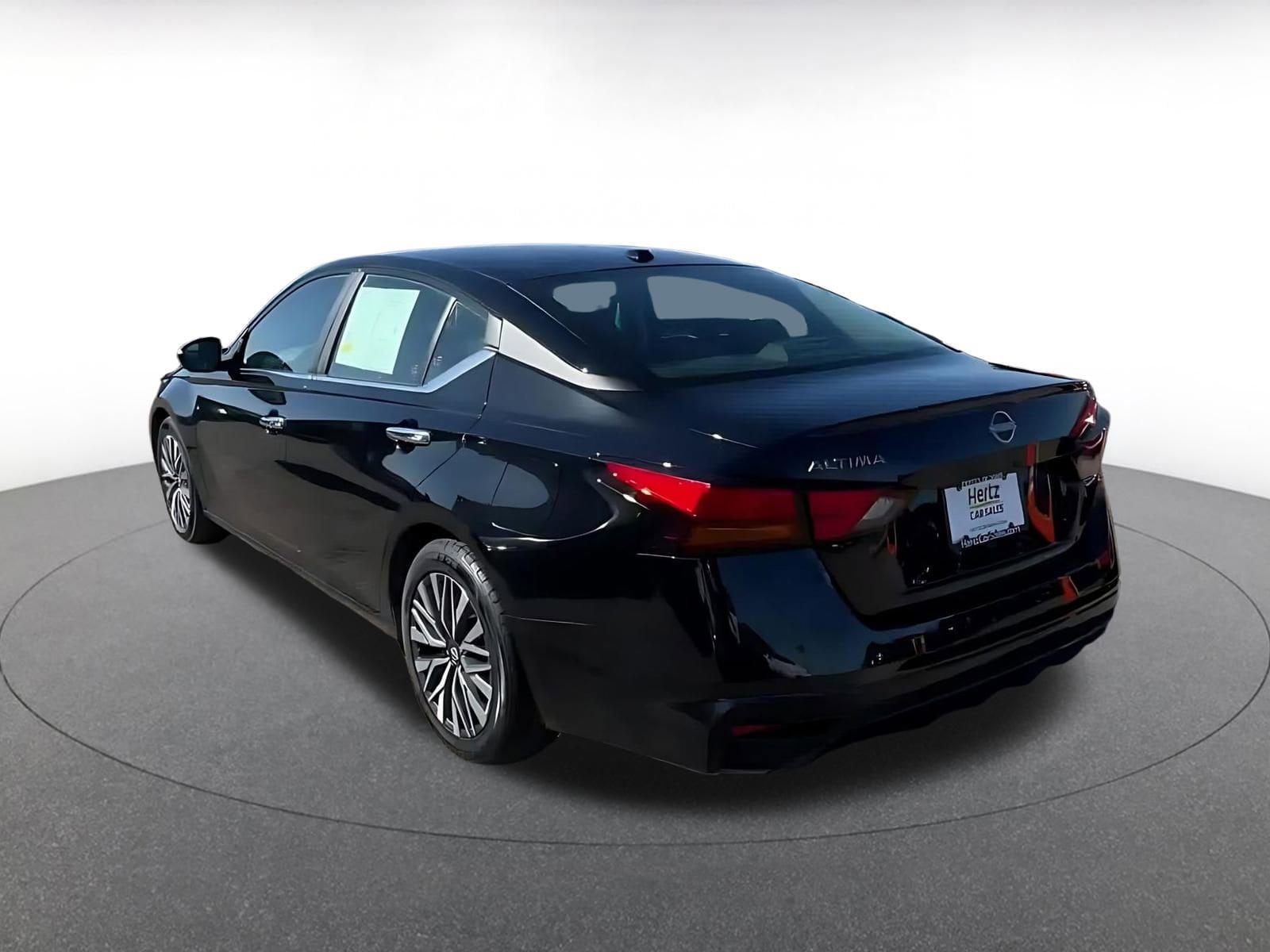 Thumbnail: 2025 Nissan Altima - 10