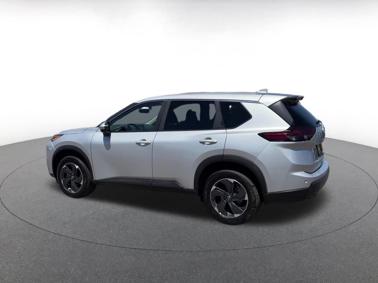 Thumbnail: 2025 Nissan Rogue - 10