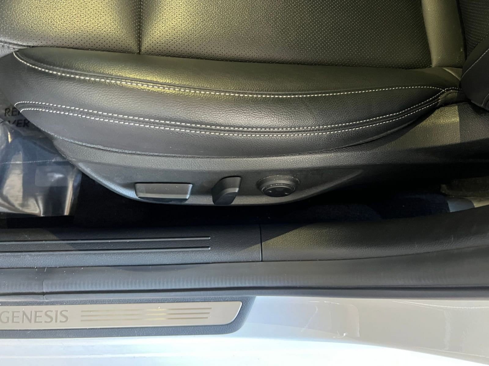 Thumbnail: 2025 Genesis G70 - 22