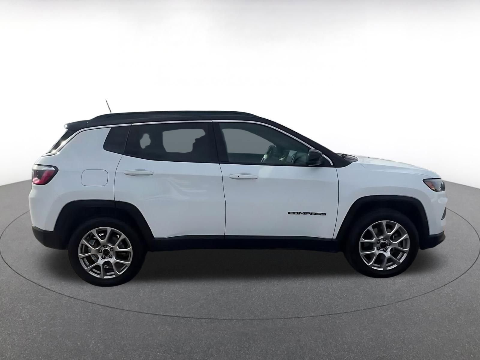 Thumbnail: 2025 Jeep Compass - 15