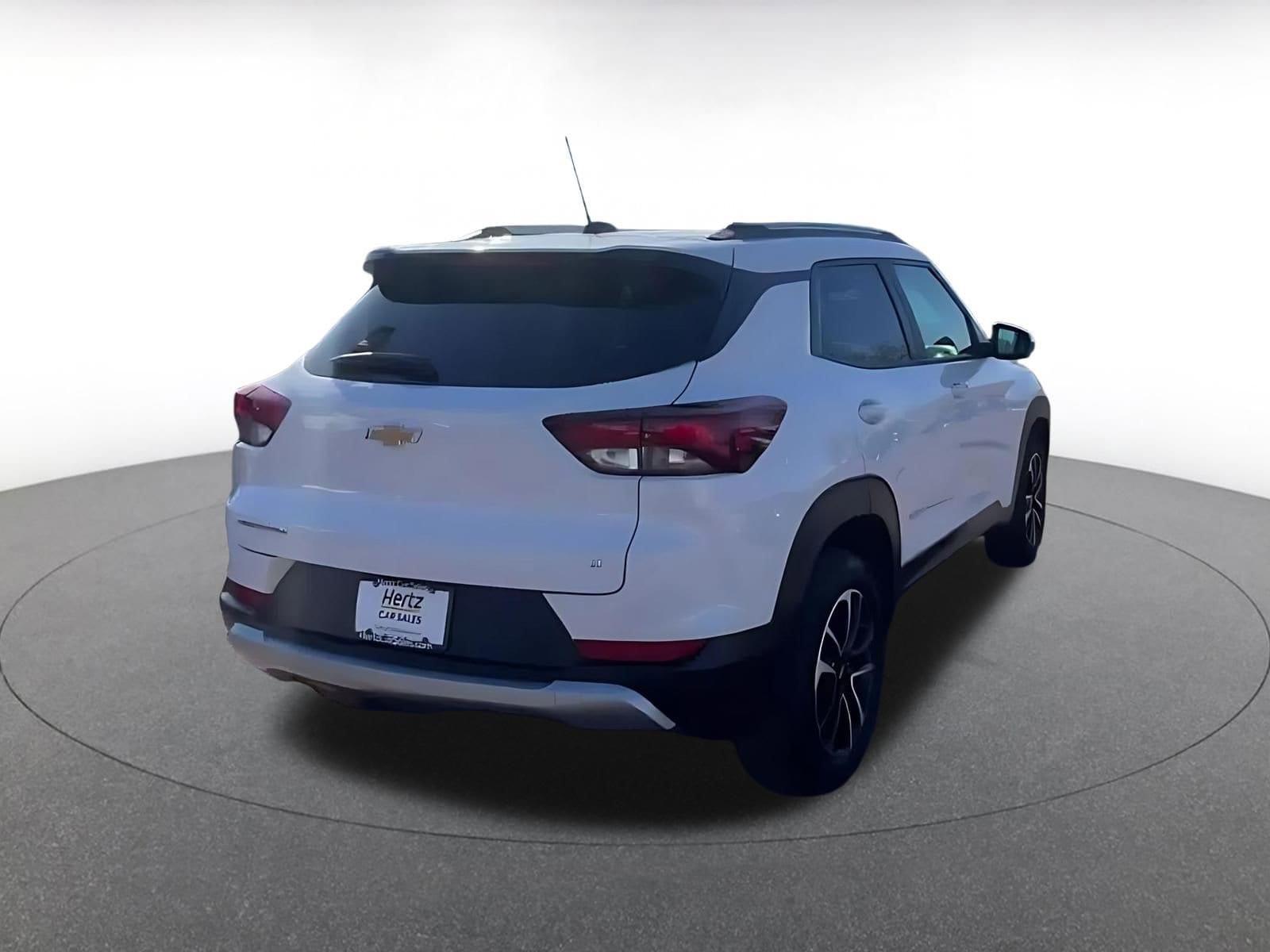 Thumbnail: 2025 Chevrolet TrailBlazer - 14