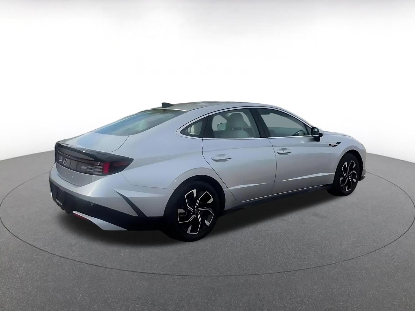 Thumbnail: 2025 Hyundai Sonata - 15