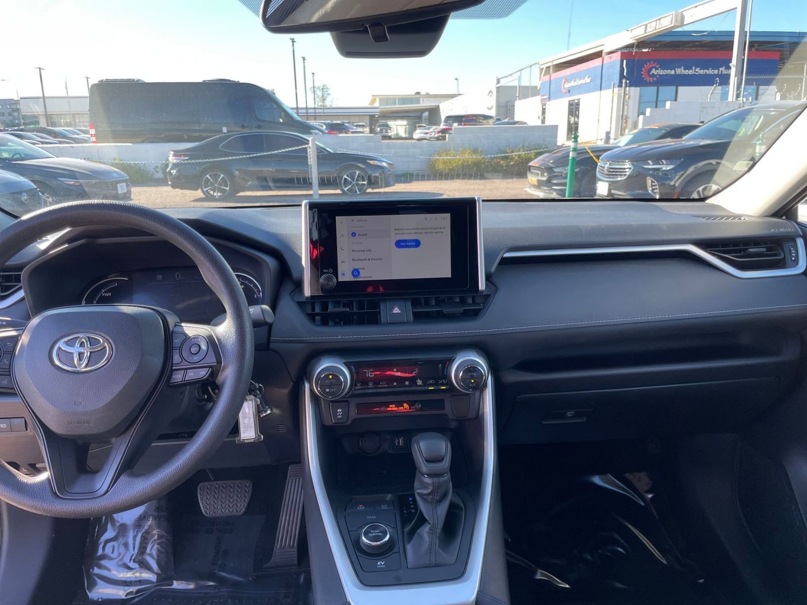 Thumbnail: 2025 Toyota RAV4 - 18