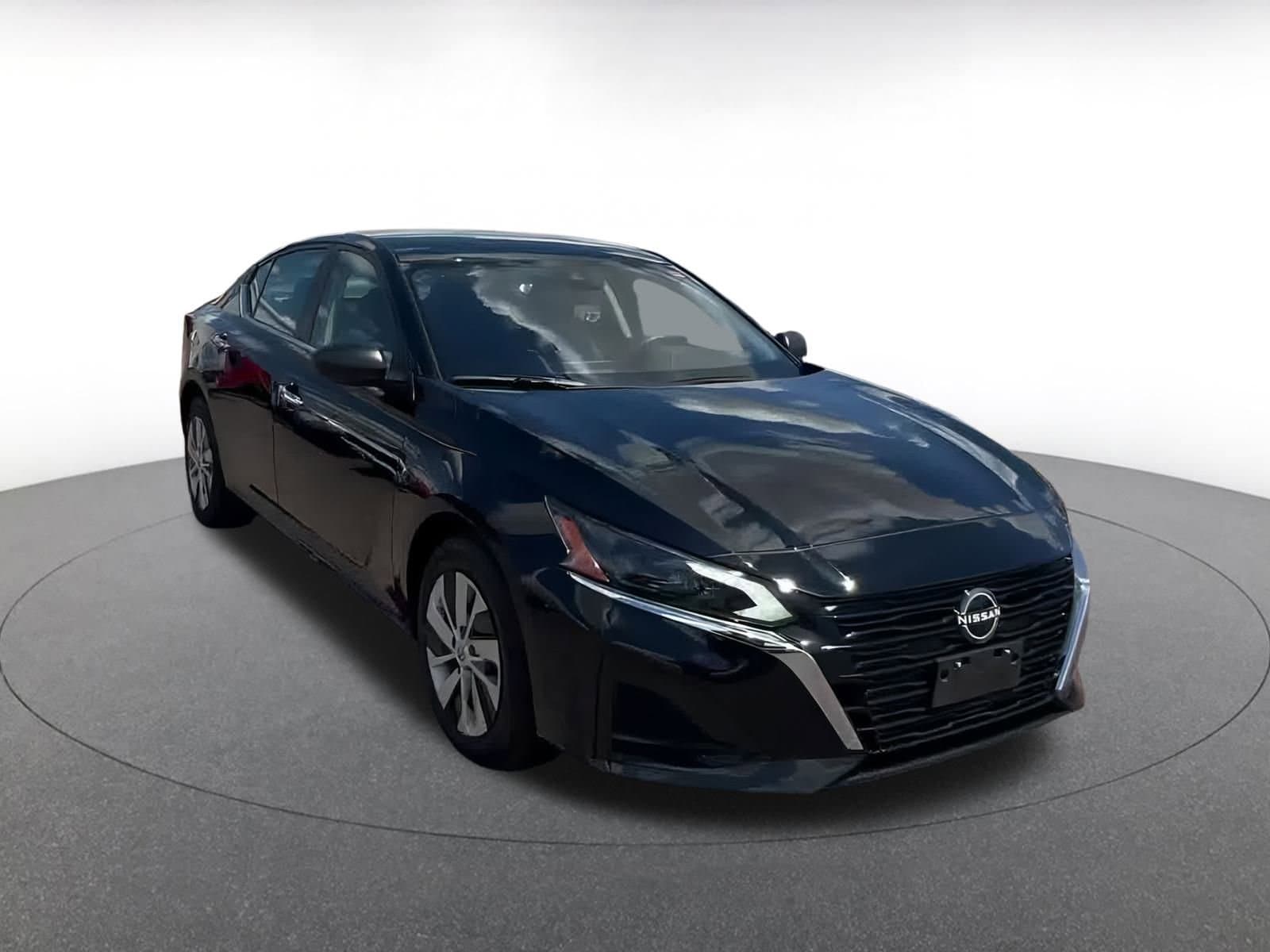 Thumbnail: 2024 Nissan Altima - 2