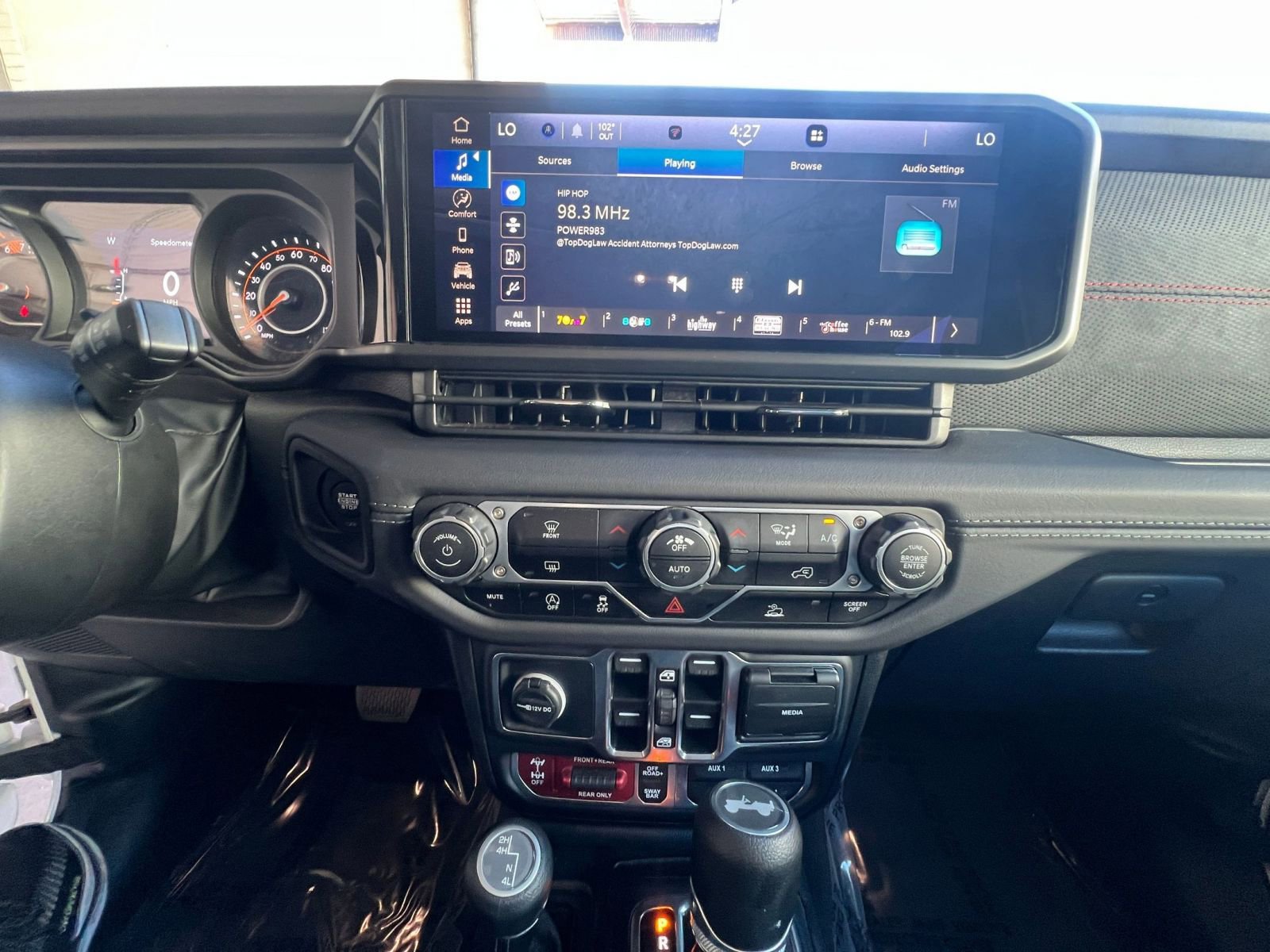 Thumbnail: 2025 Jeep Wrangler - 21