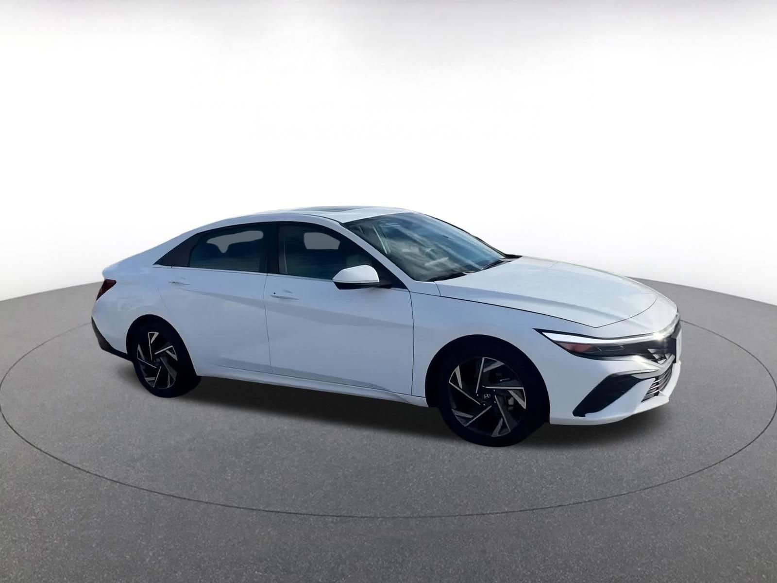 Thumbnail: 2025 Hyundai Elantra - 2