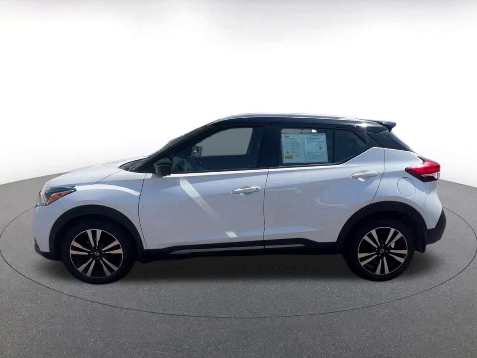 Thumbnail: 2020 Nissan Kicks - 8