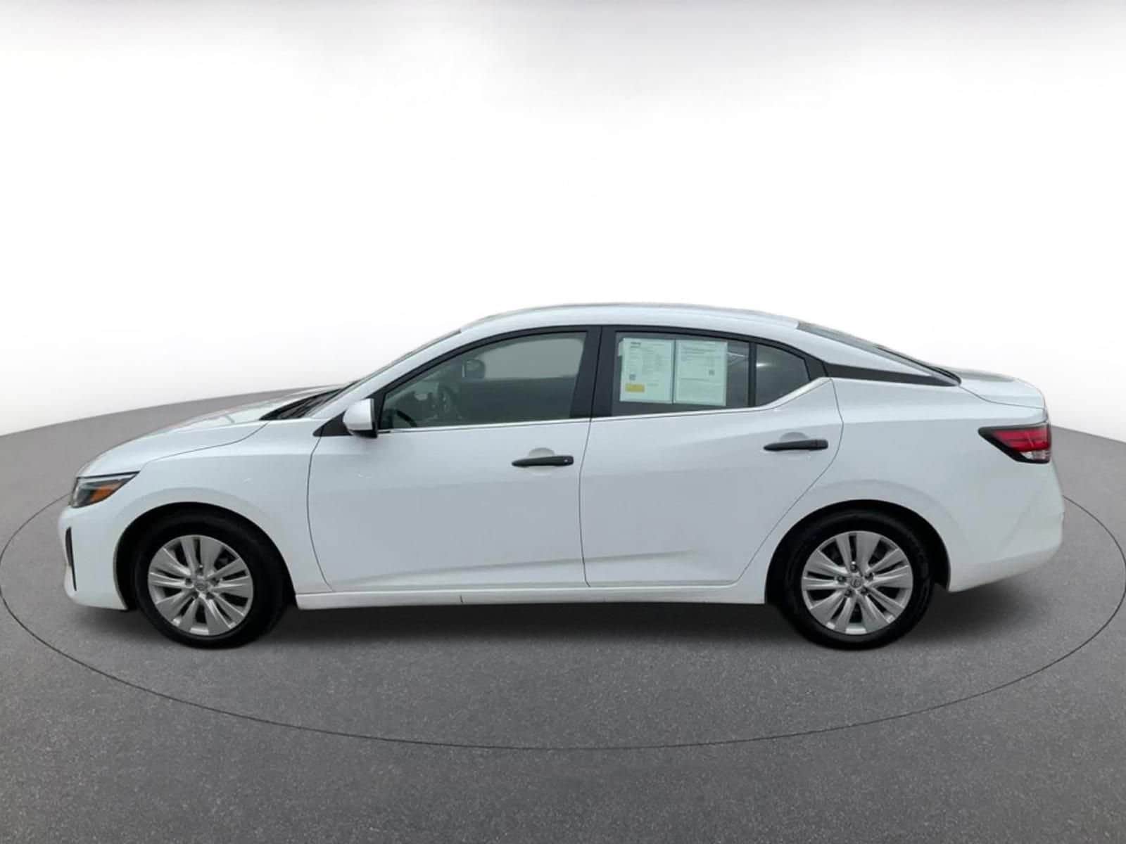 Thumbnail: 2025 Nissan Sentra - 9