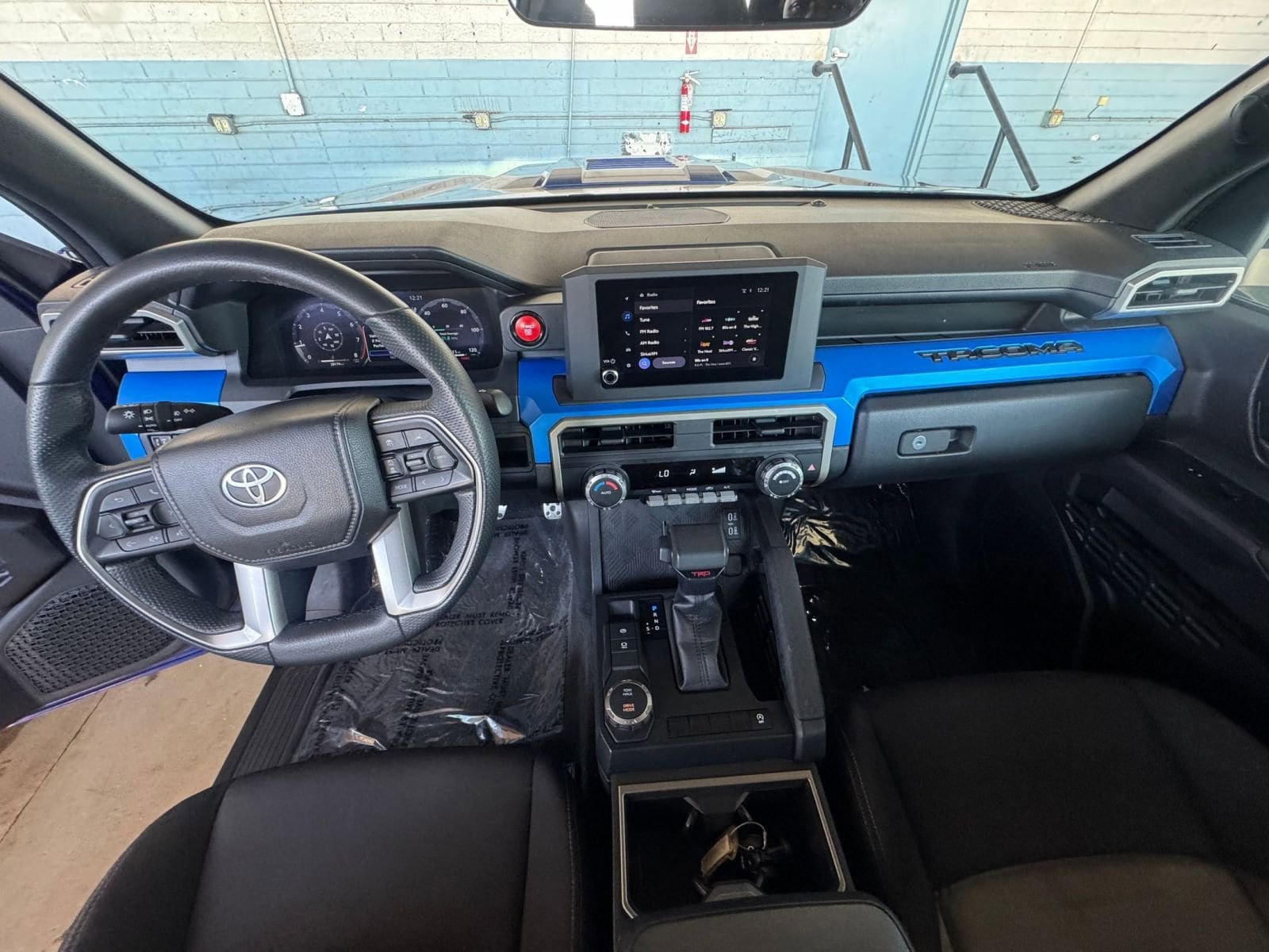 Thumbnail: 2024 Toyota Tacoma - 31