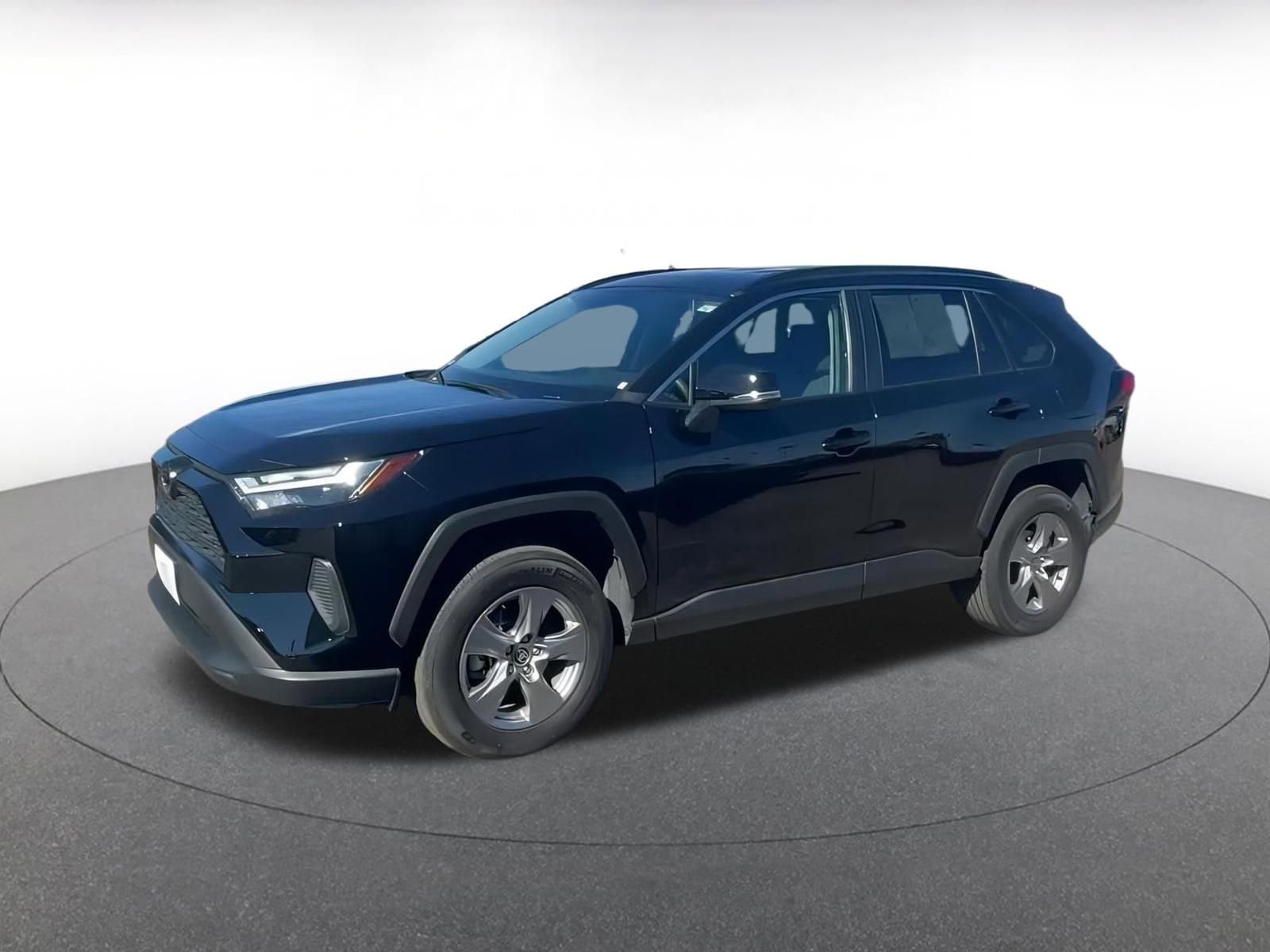 Thumbnail: 2025 Toyota RAV4 - 8