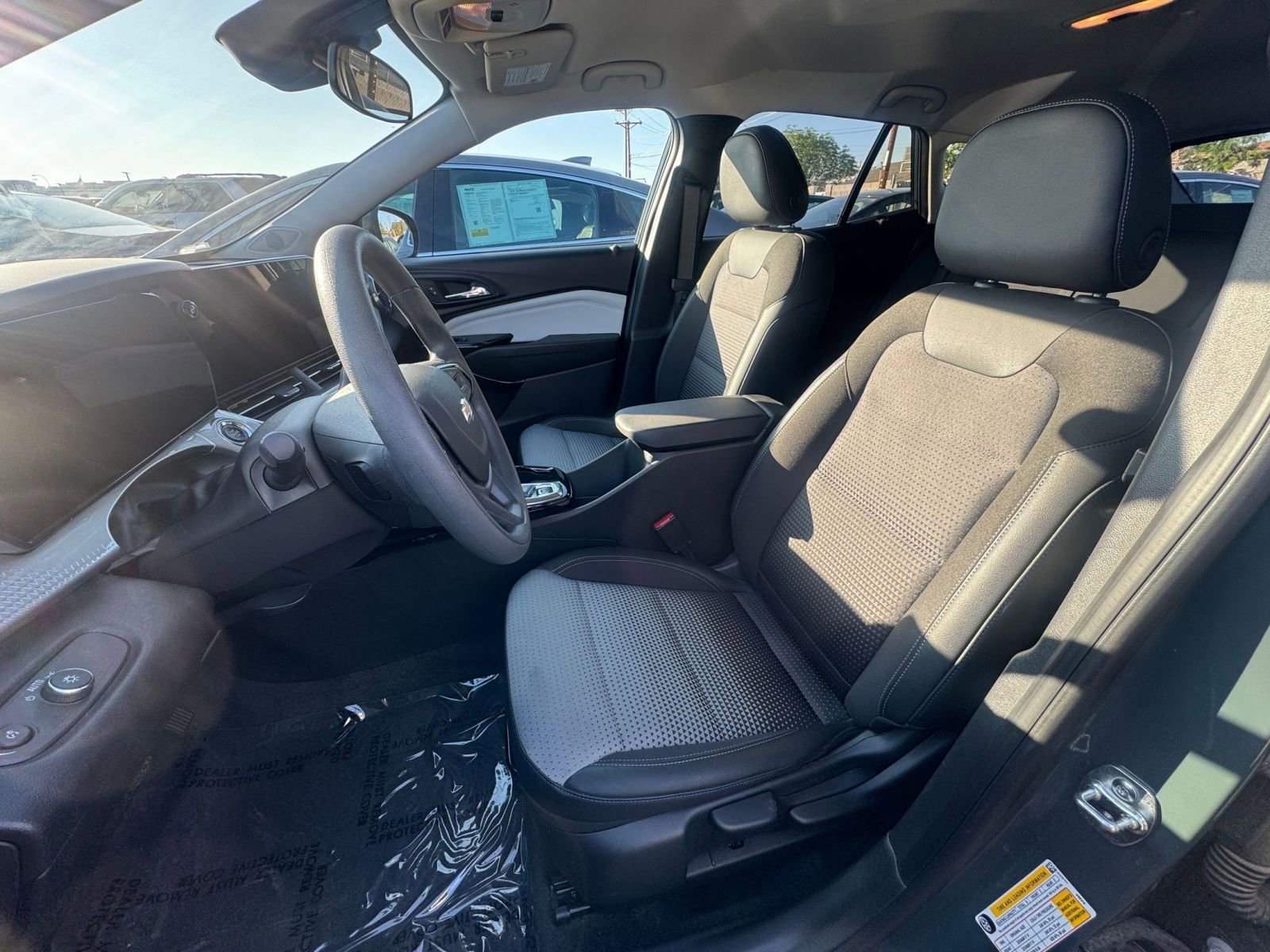 Thumbnail: 2025 Chevrolet Trax - 34